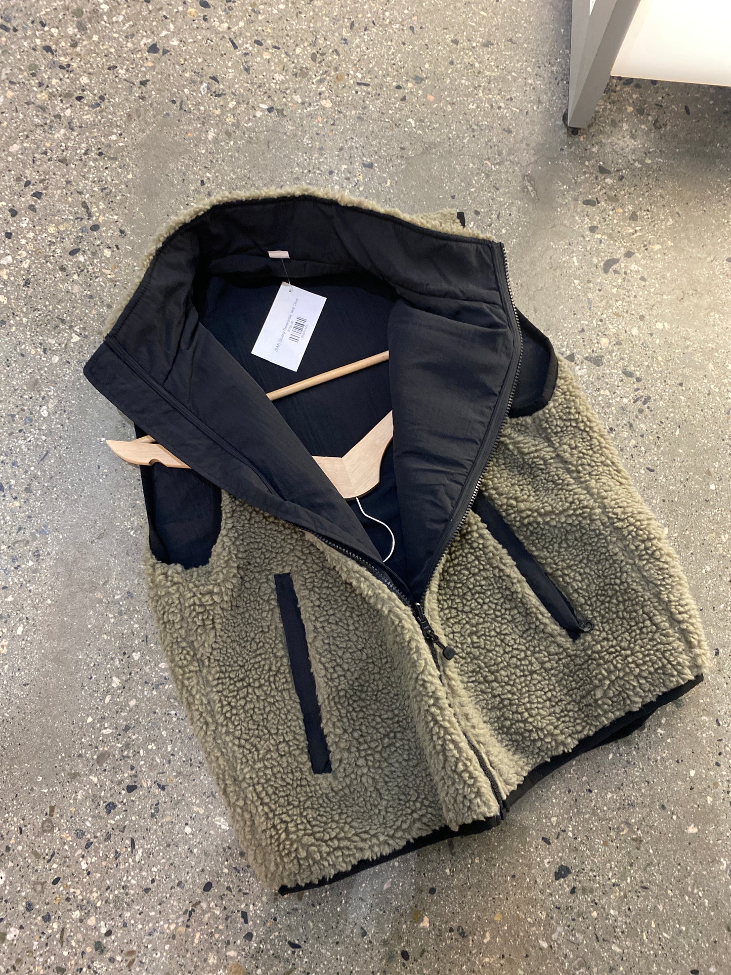 (S/M) Stussy Reversible Vest Olive