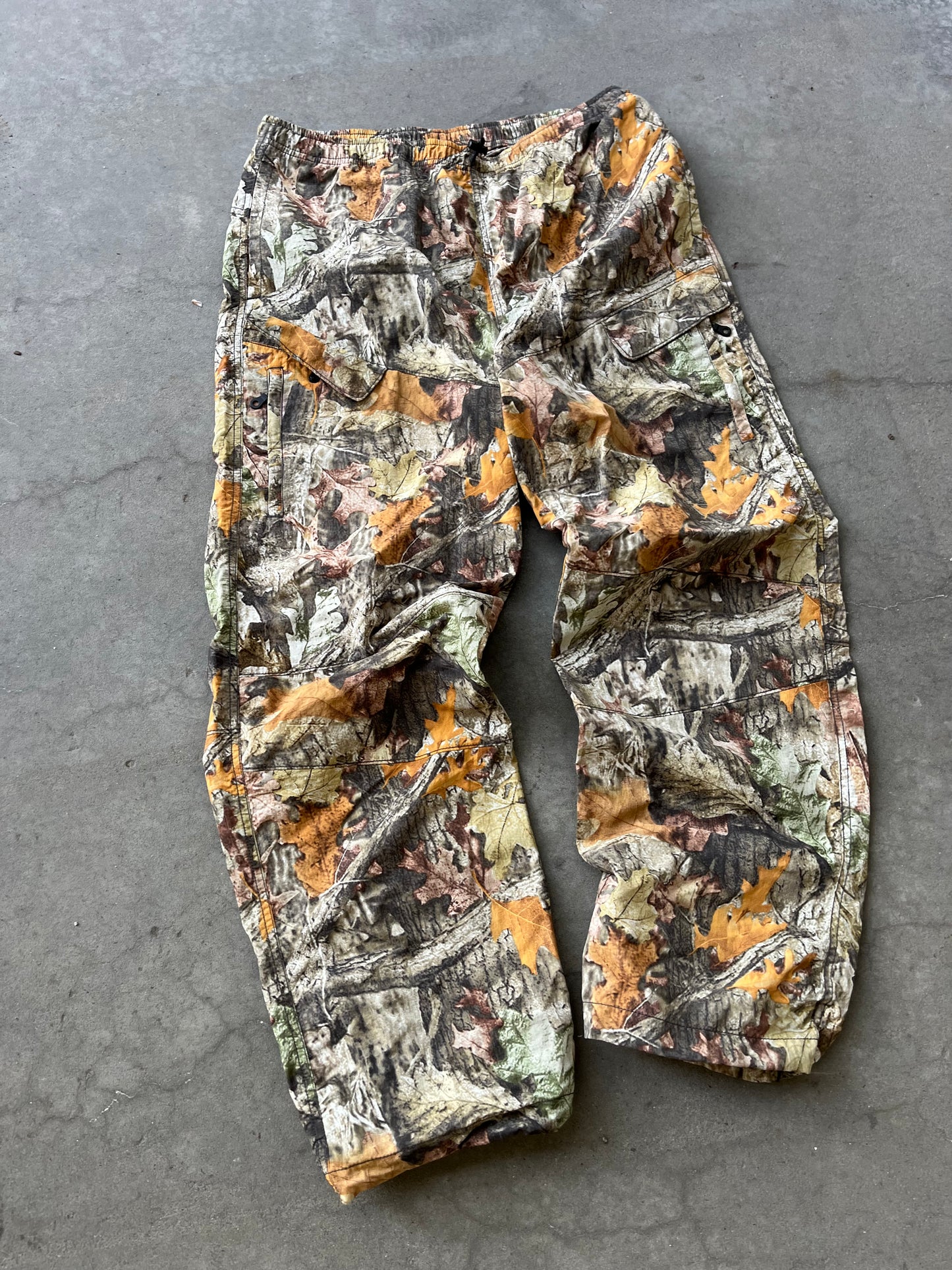 (M/L) 00s Real Tree Rip Stop Cargos