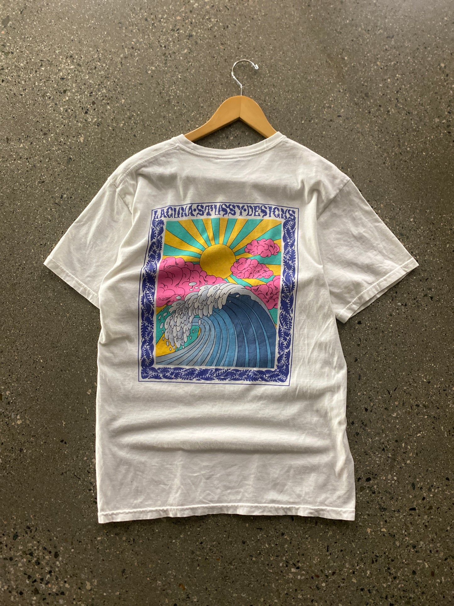 (M) Stussy White Laguna Tee