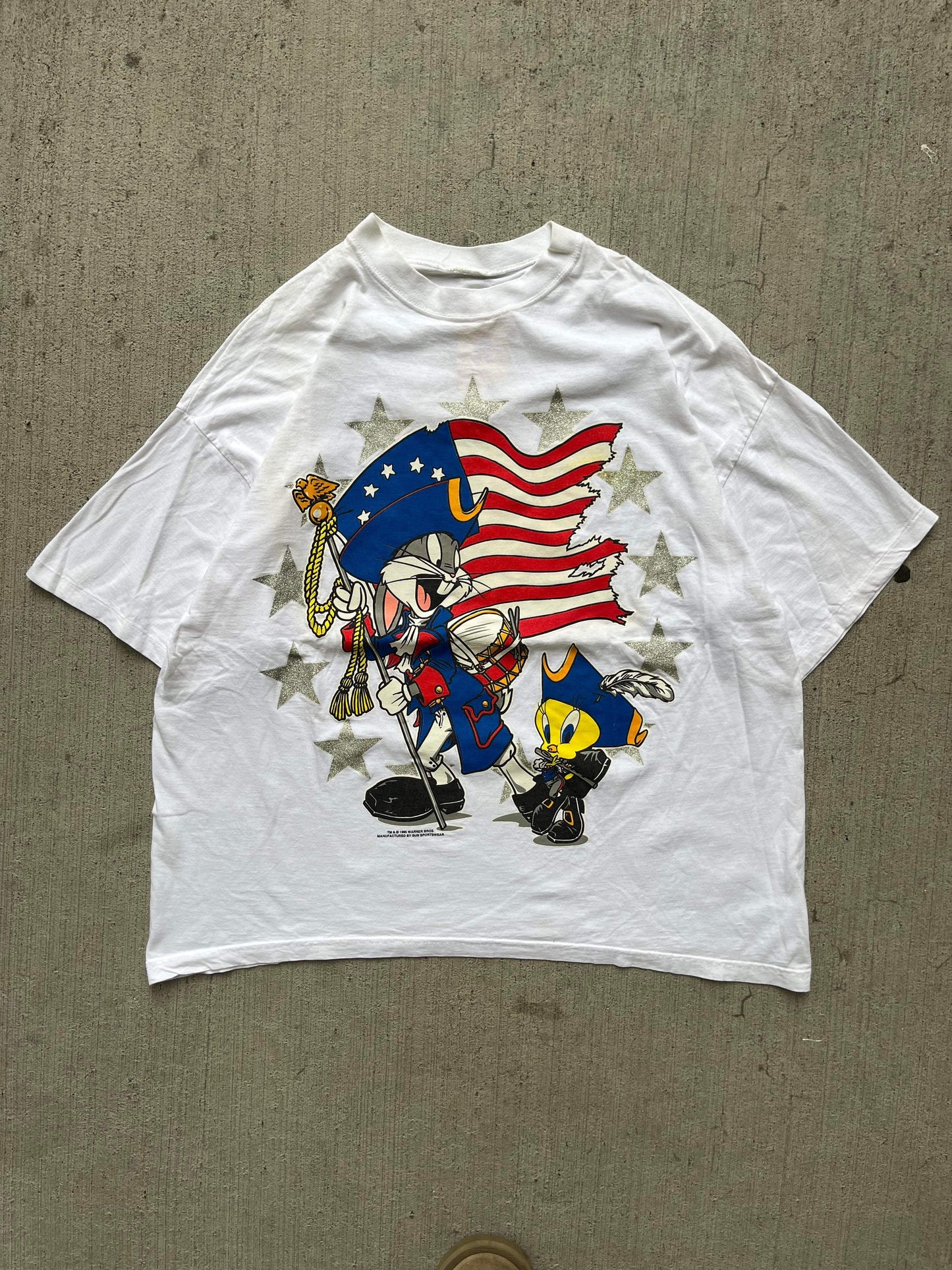 ~(2XL) 90’s Looney Tunes Tee