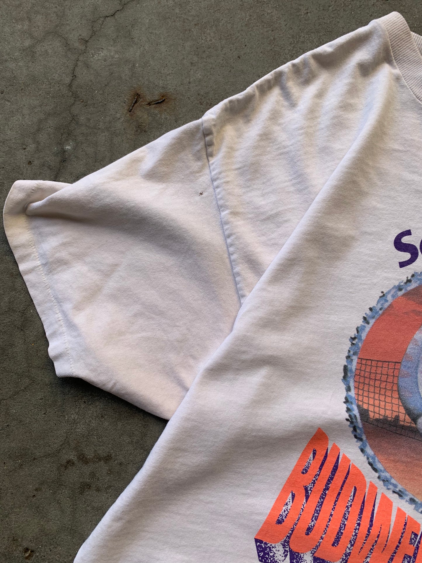 (XL/2X) 90’s Budweiser Volleyball Tee