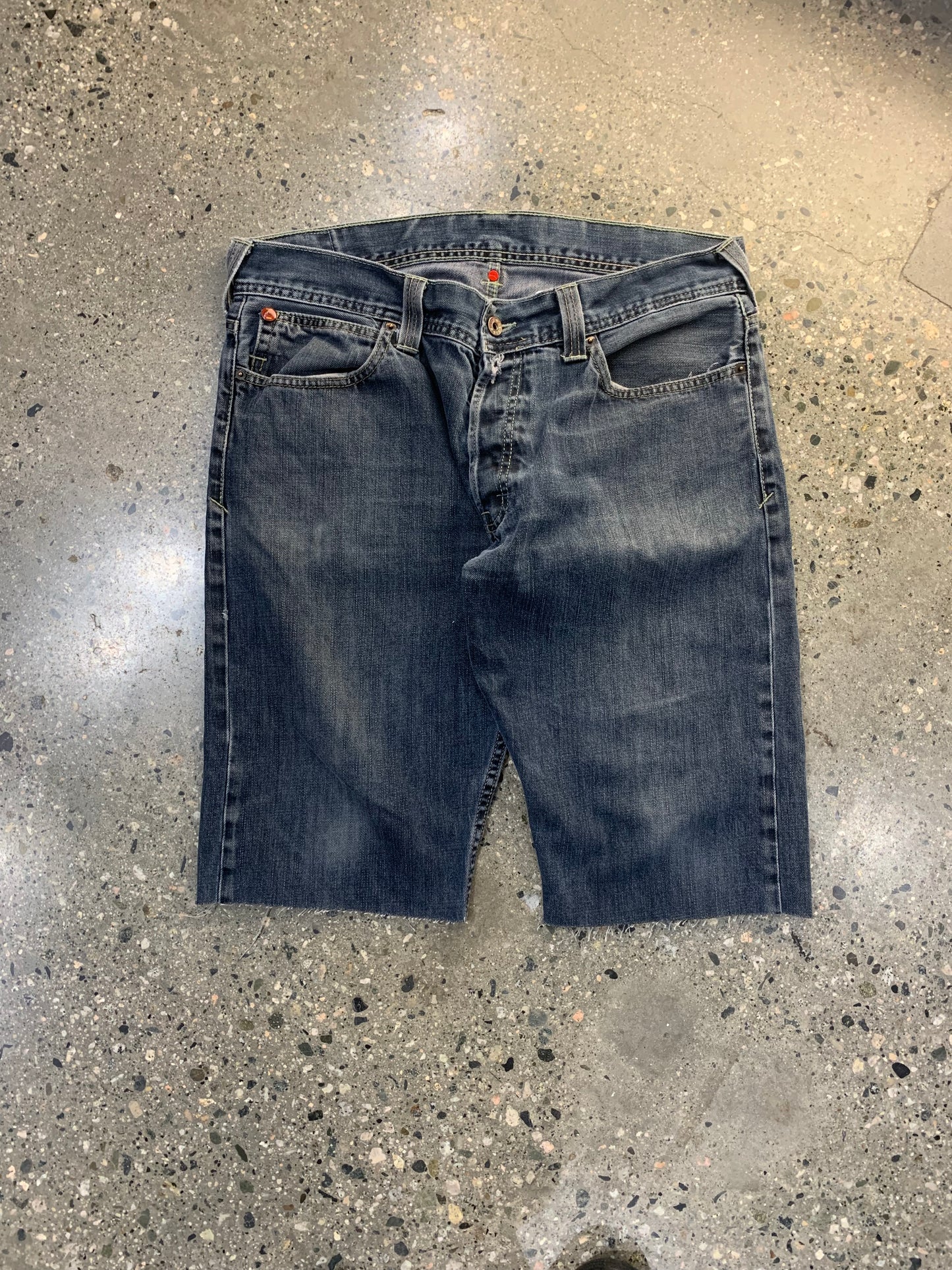 (38”) Evisu Cut off Jorts