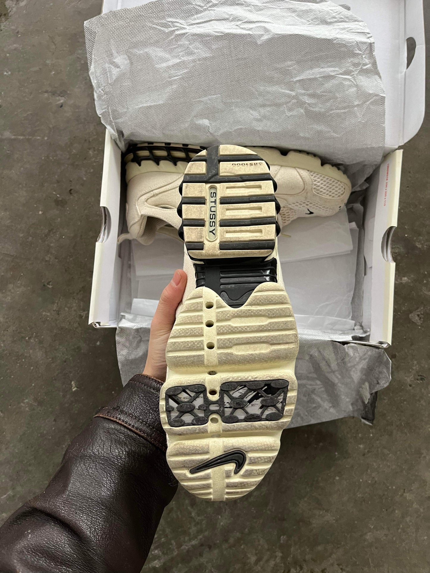 (9/10.5) Stussy x Nike Spiridon Caged Fossil