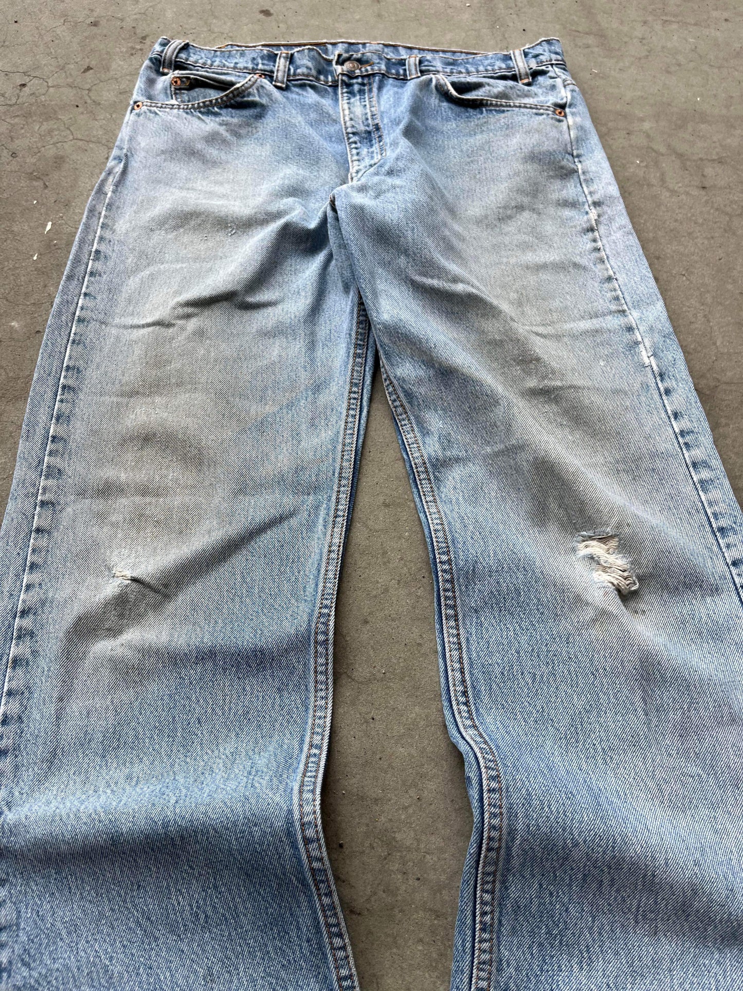 (35”) 90’s Levi Orange Tabs 505
