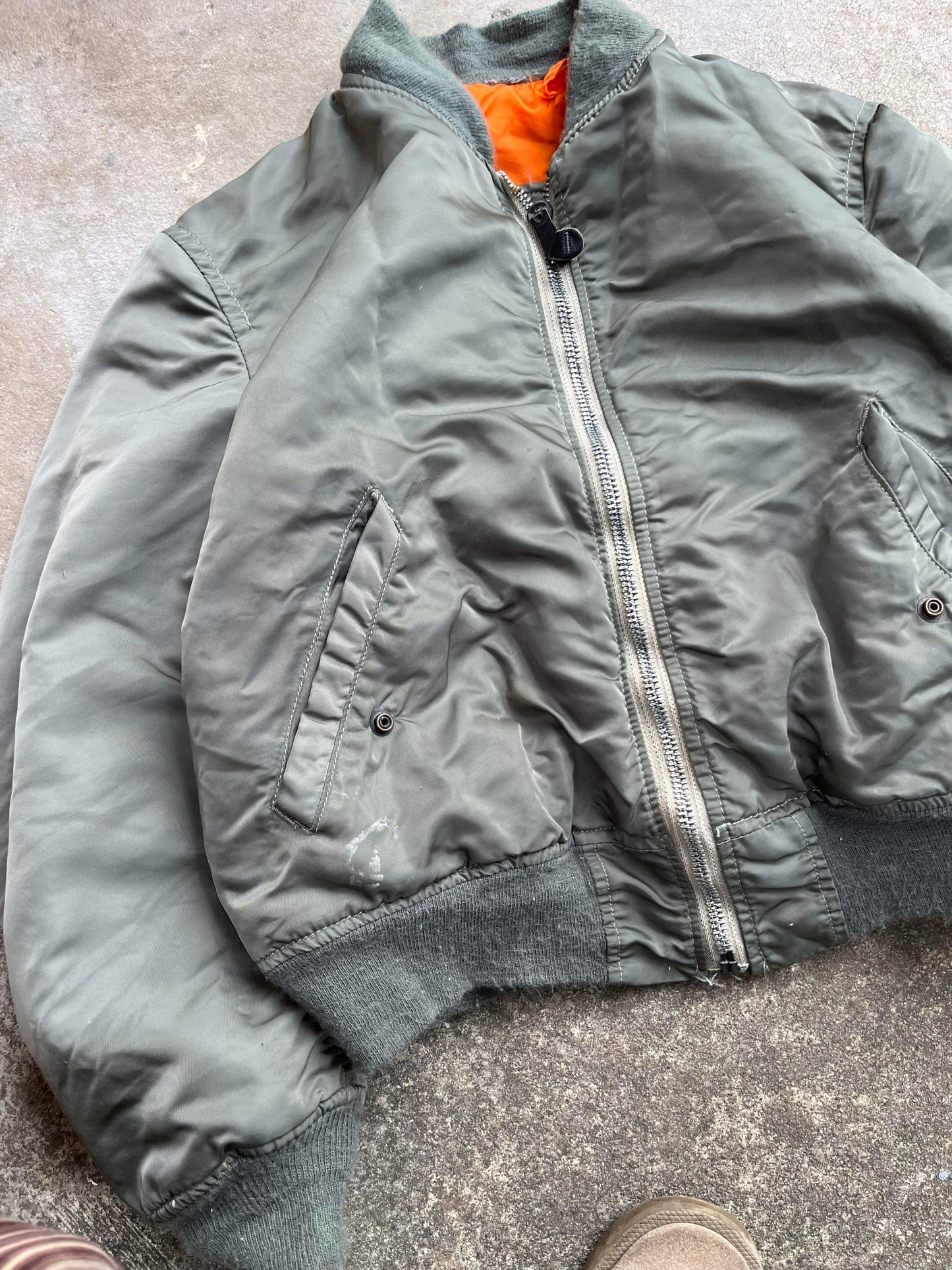 (s/m) 80s Military Bomber