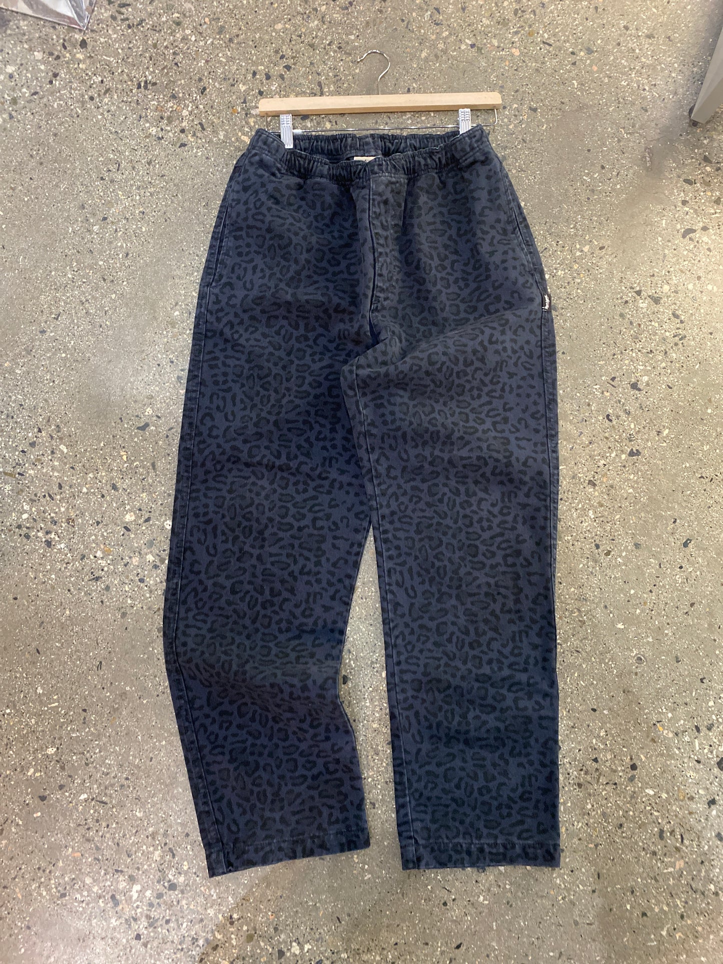 (S) Stussy Dark Leopard Bottoms