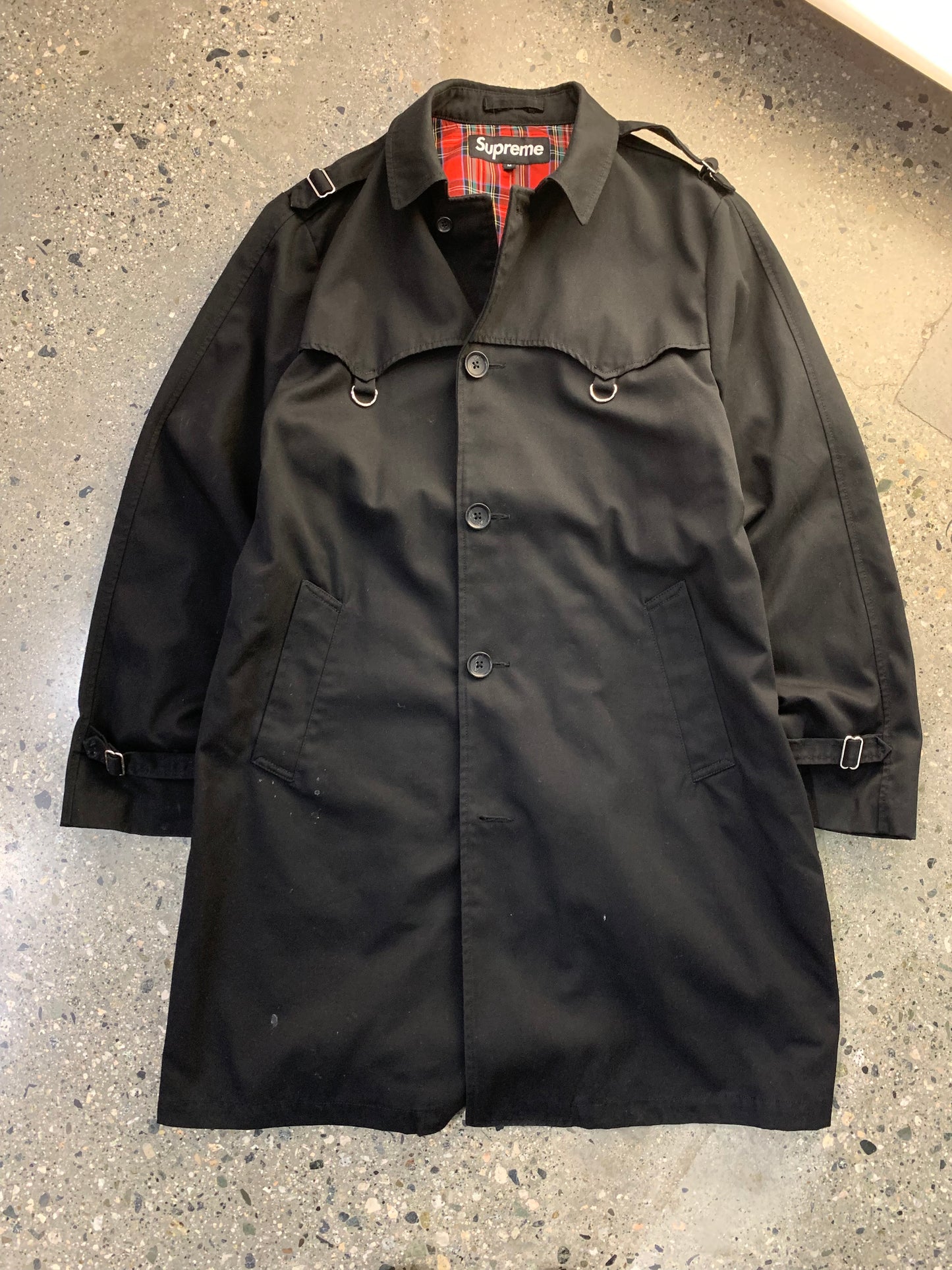 (M) Supreme D-Ring Trench Coat