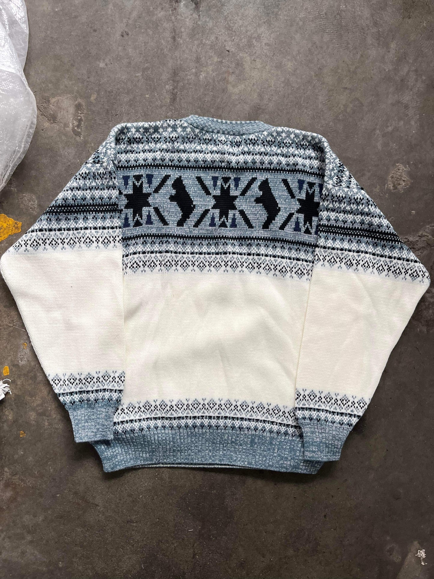 (L/XL) Vintage Pattern Knit