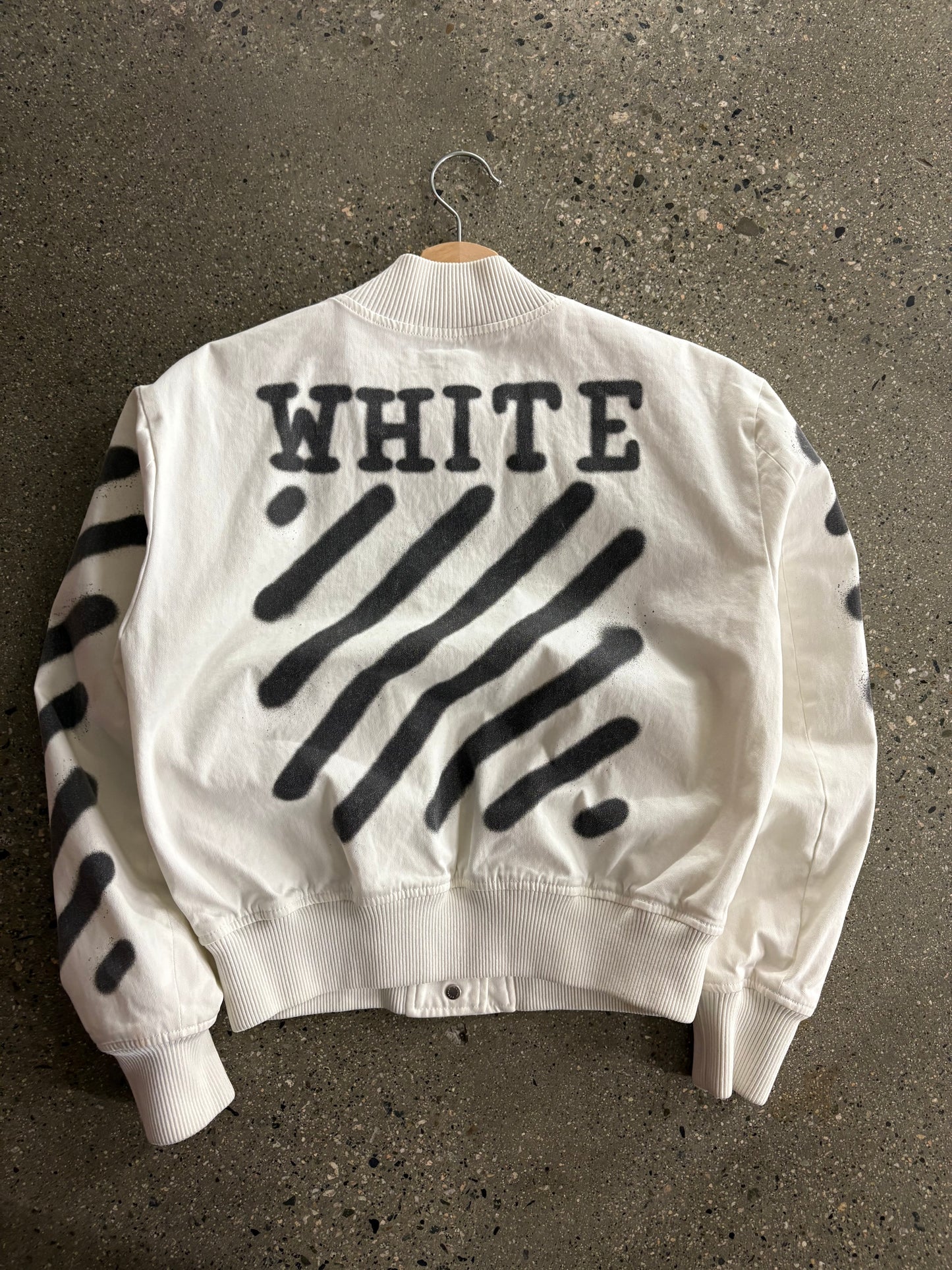 Offwhite jkt