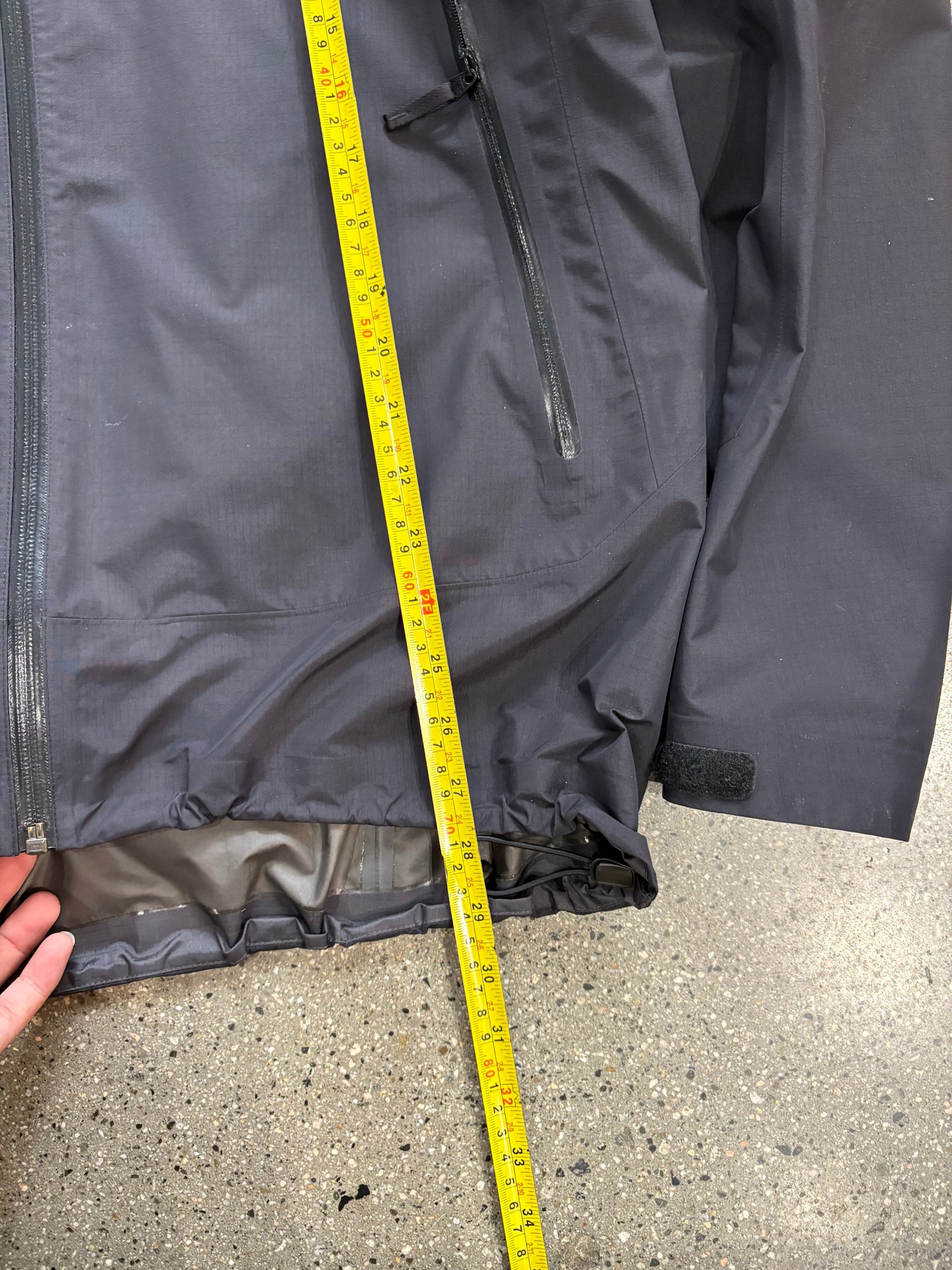 (L) Arcteryx Zeta ZL Goretex All Black Jacket