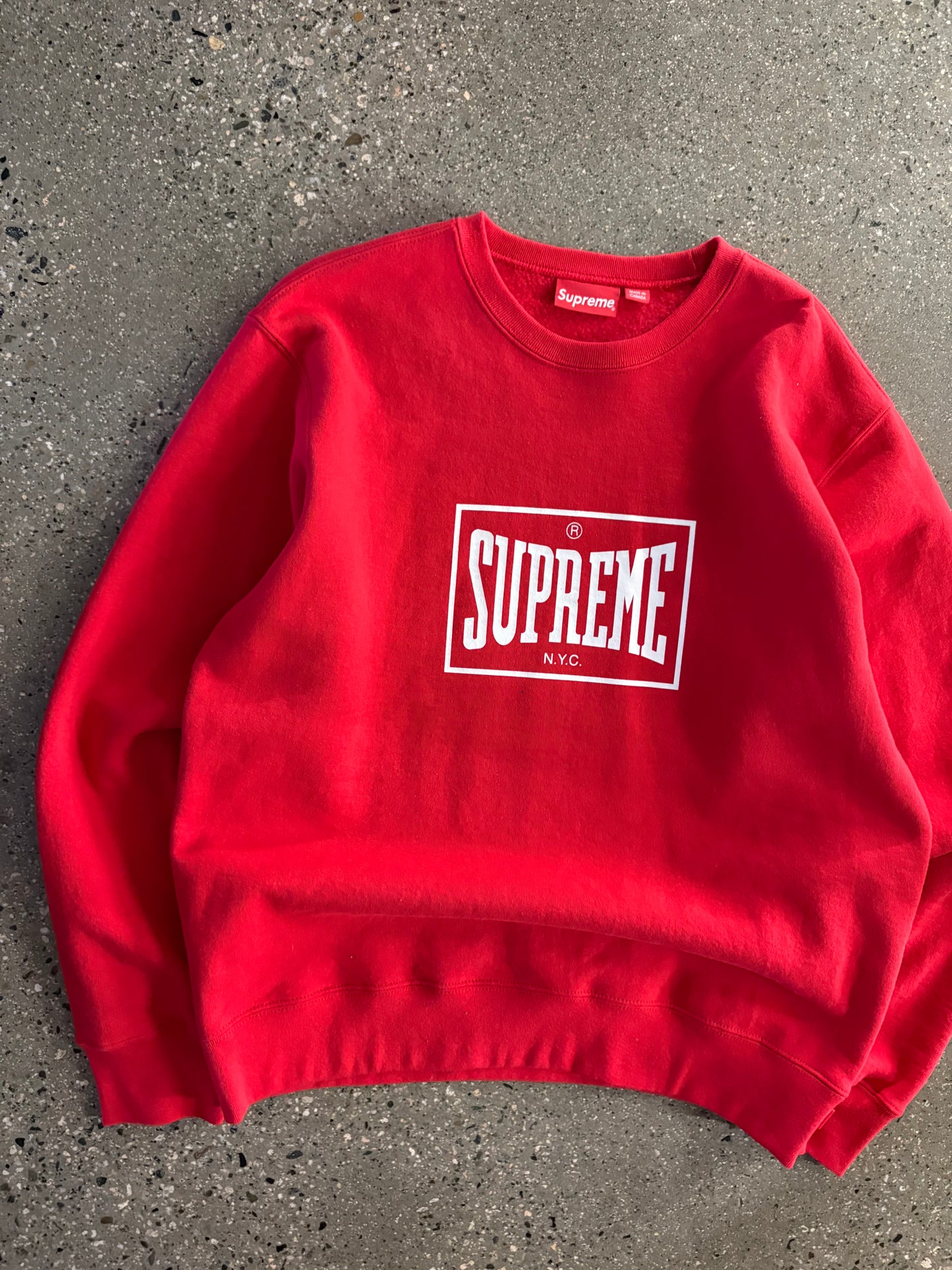 (L) Supreme FW19 NYC Sweater
