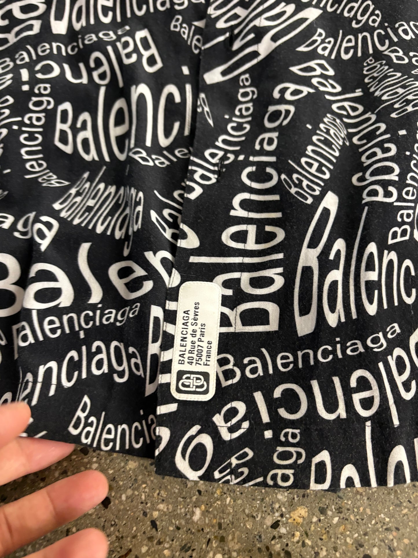 (XL) Balenciaga Button up