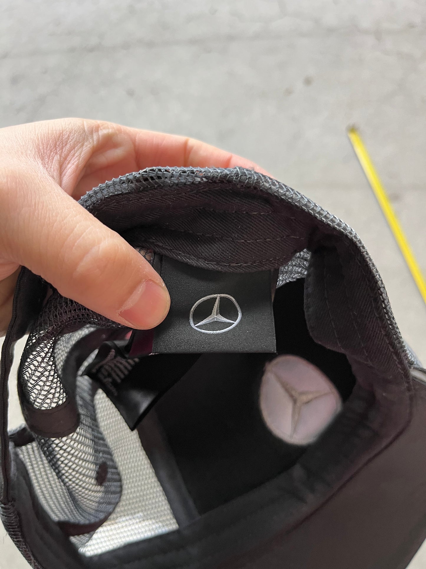 (OSFA) 00s Mercedes Benz Trucker