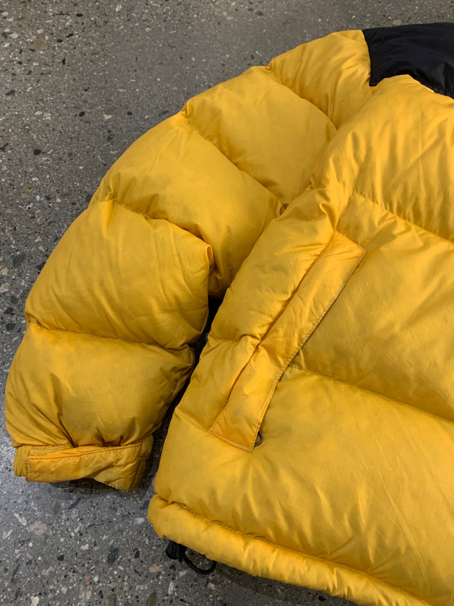(M) The North Face 700 Puffer