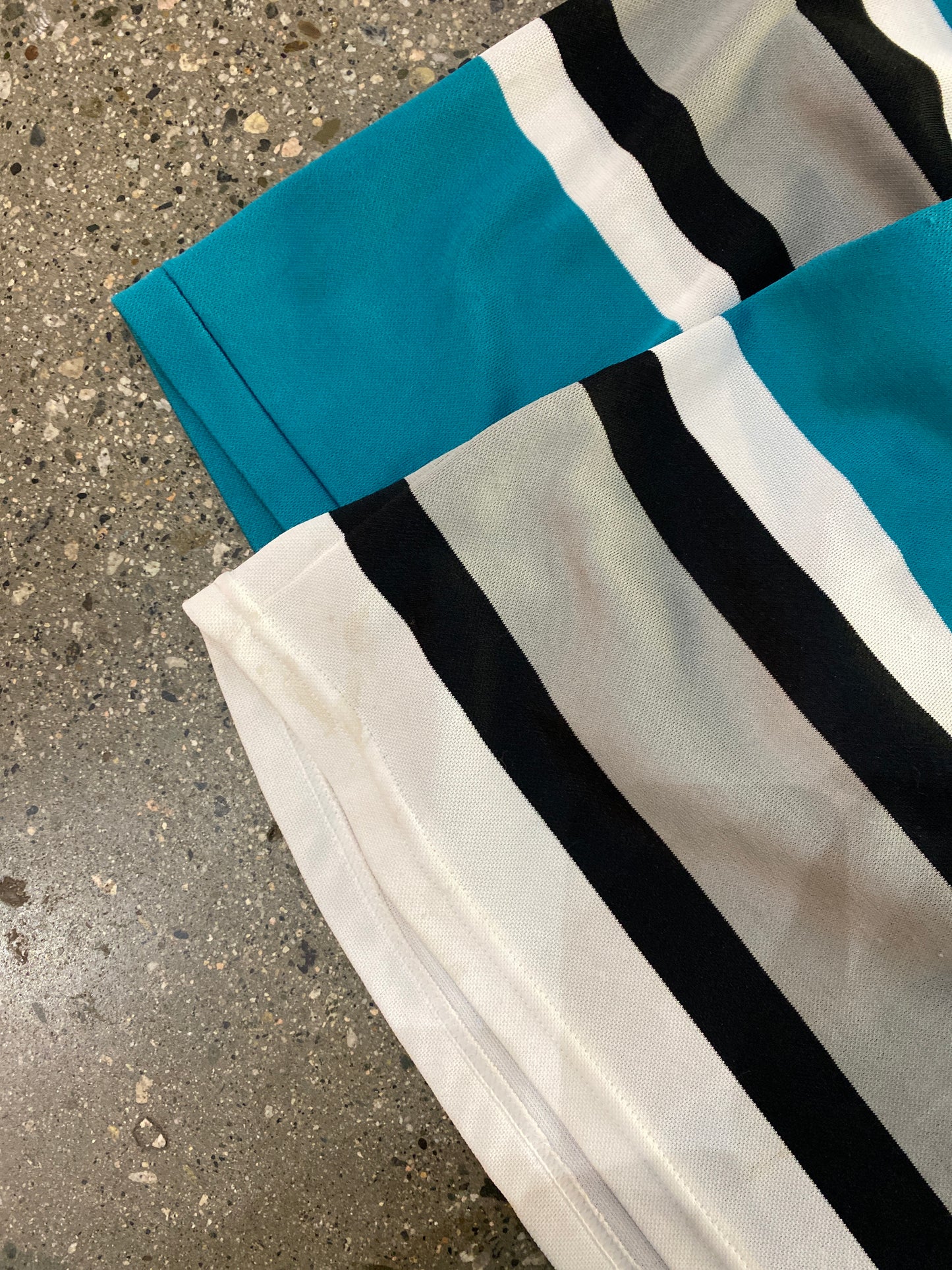 (S/M) sj sharks jersey