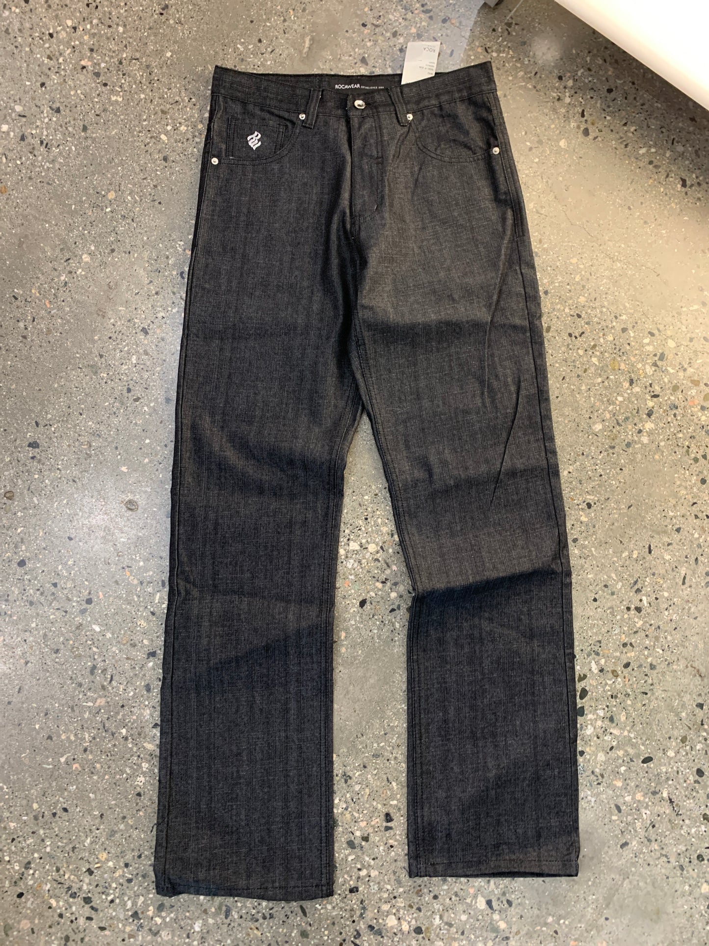 s42 - 32w BNWT Rocawear Jeans