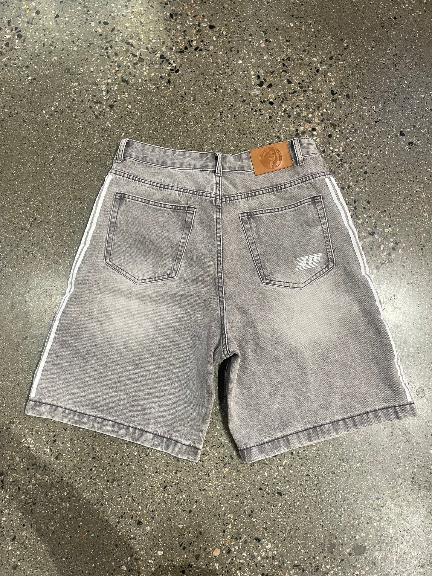 (32x14) UFPOH Grey Jorts