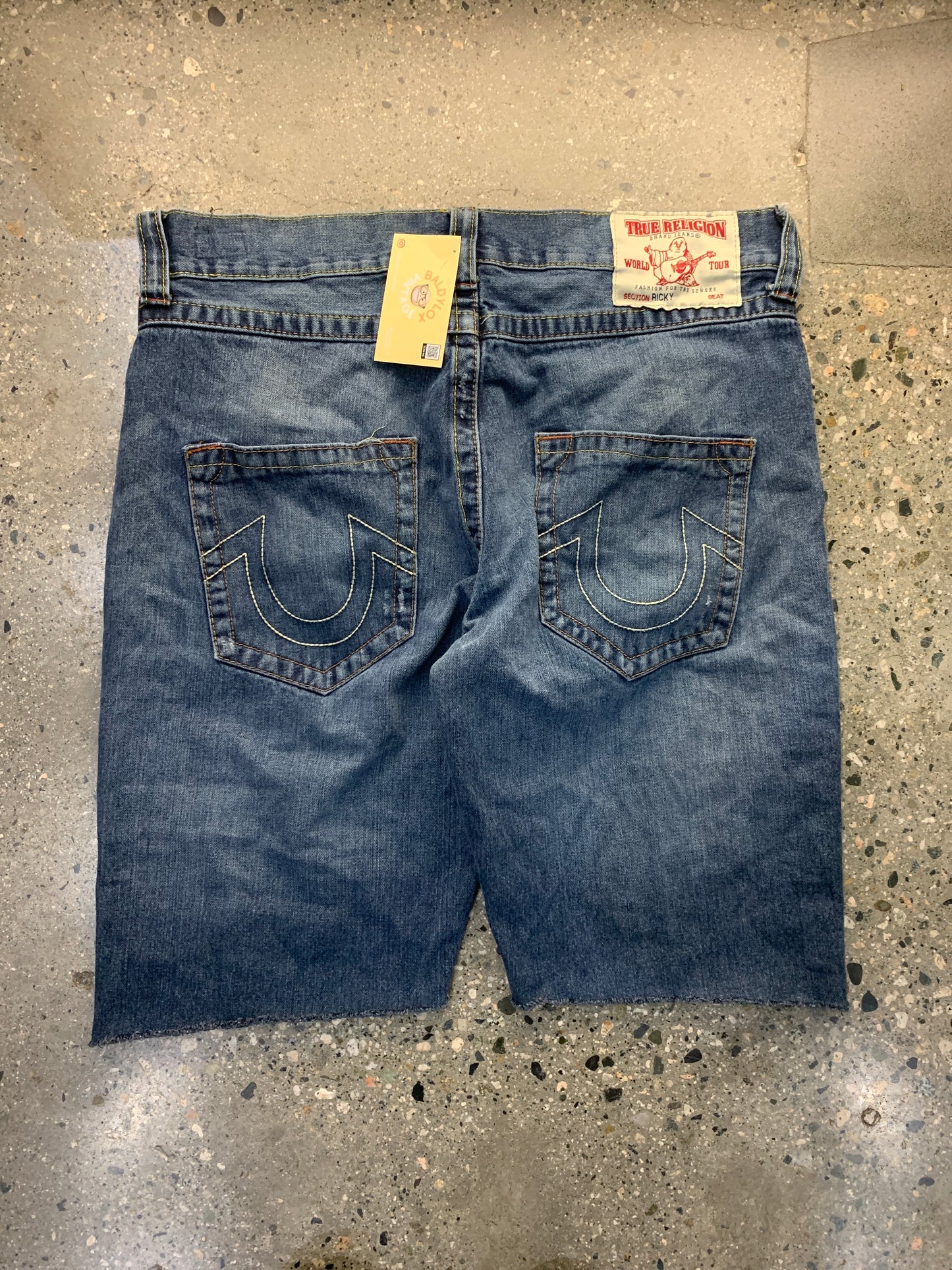 S102 - 36W True Religion Cutoff