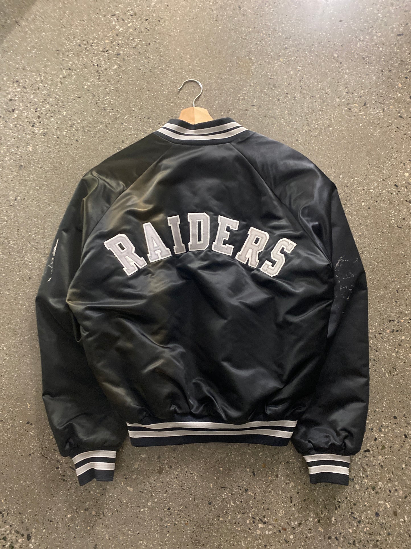 (M) Chalkline 1990s Raiders Satin Bomber ( as is )