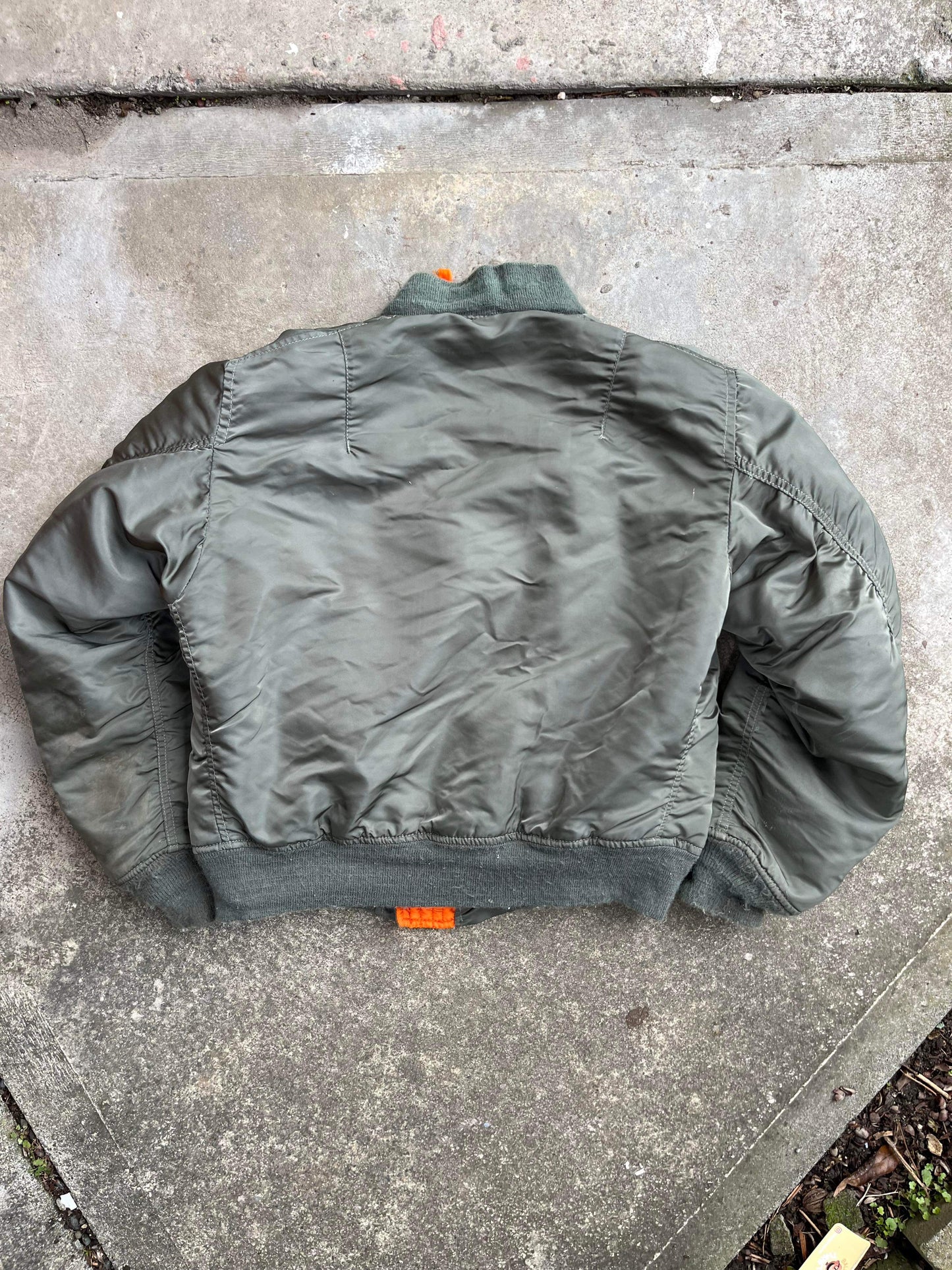 (s/m) 80s Military Bomber