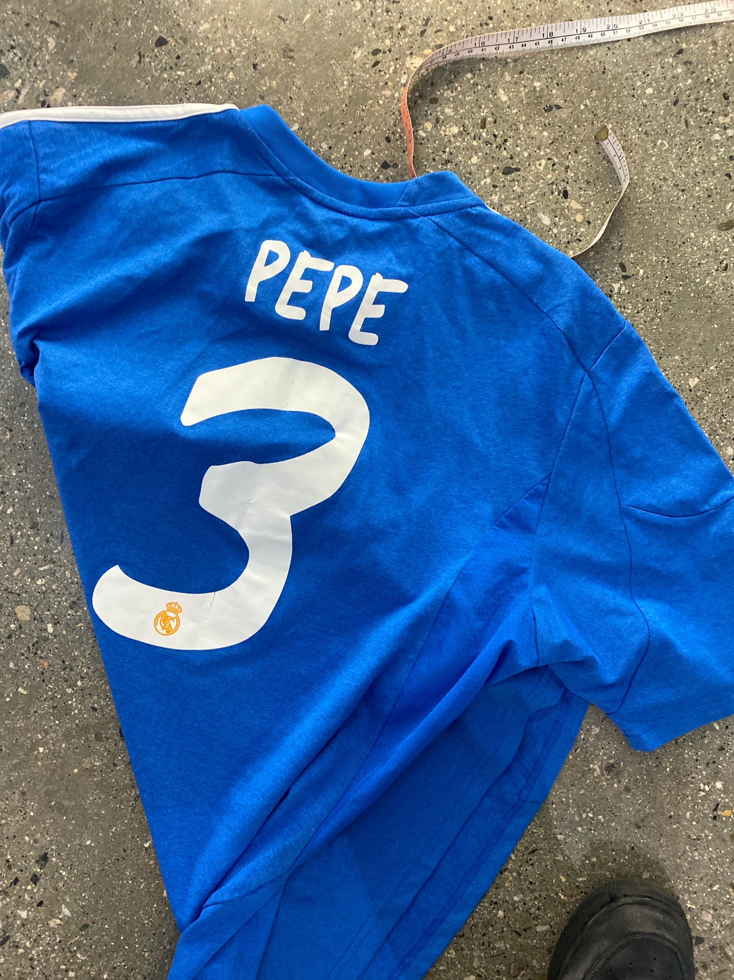 (M/L) Real Madrid Pepe Tee Jersey