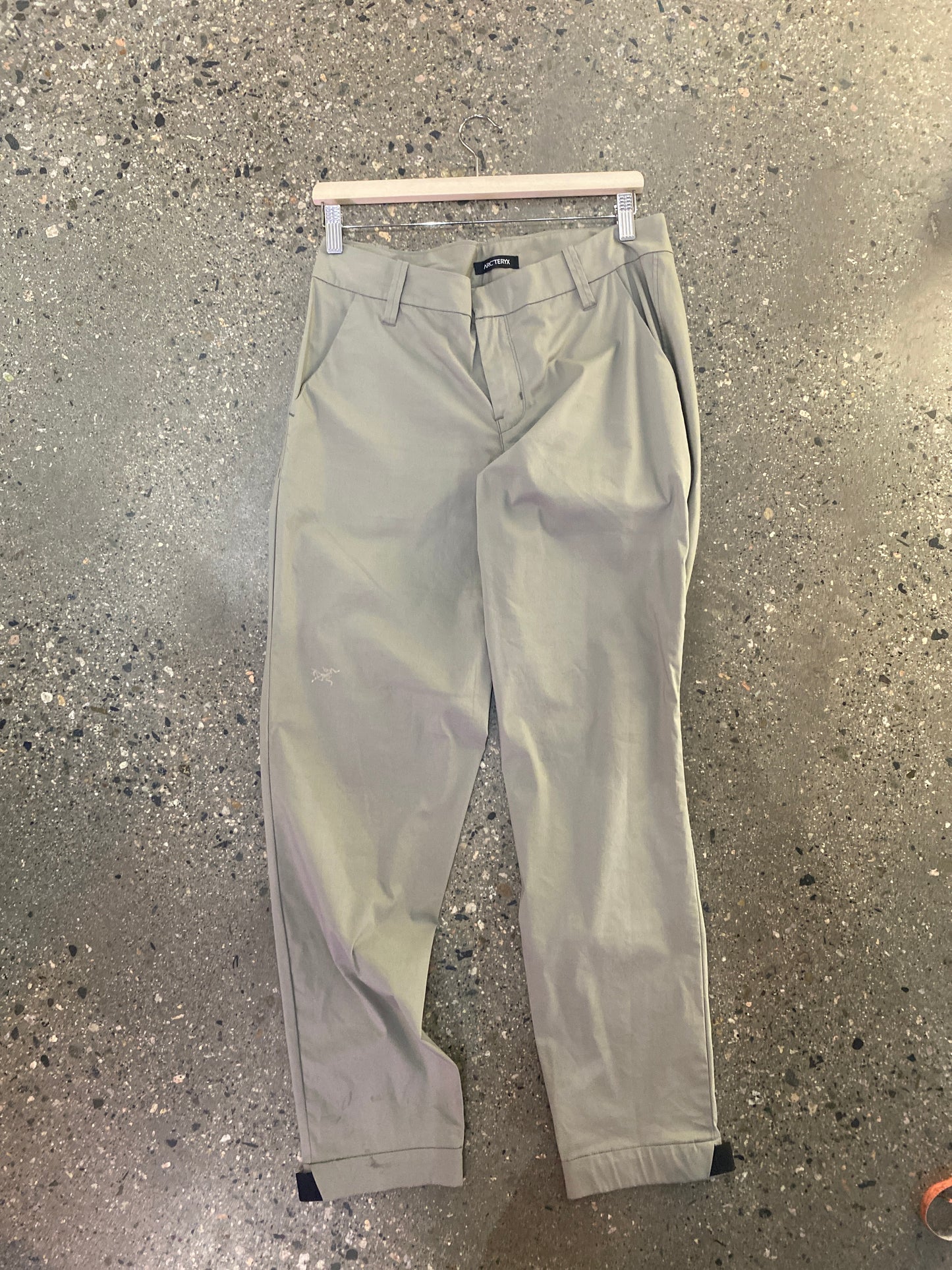 (30”) Bf1 - Arc’teryx Nylon Pant