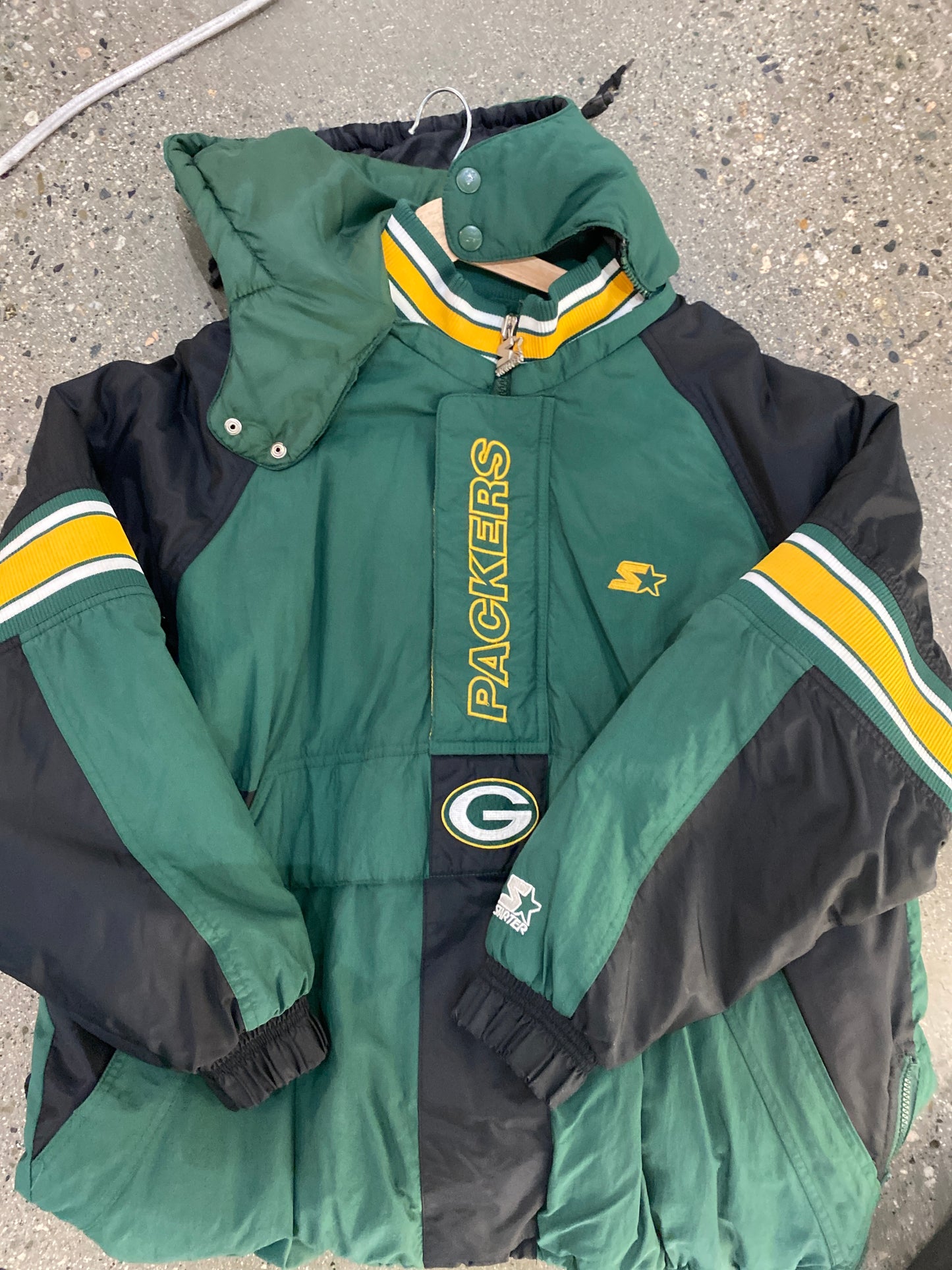 (XL/2X) Starter Packers Jacket