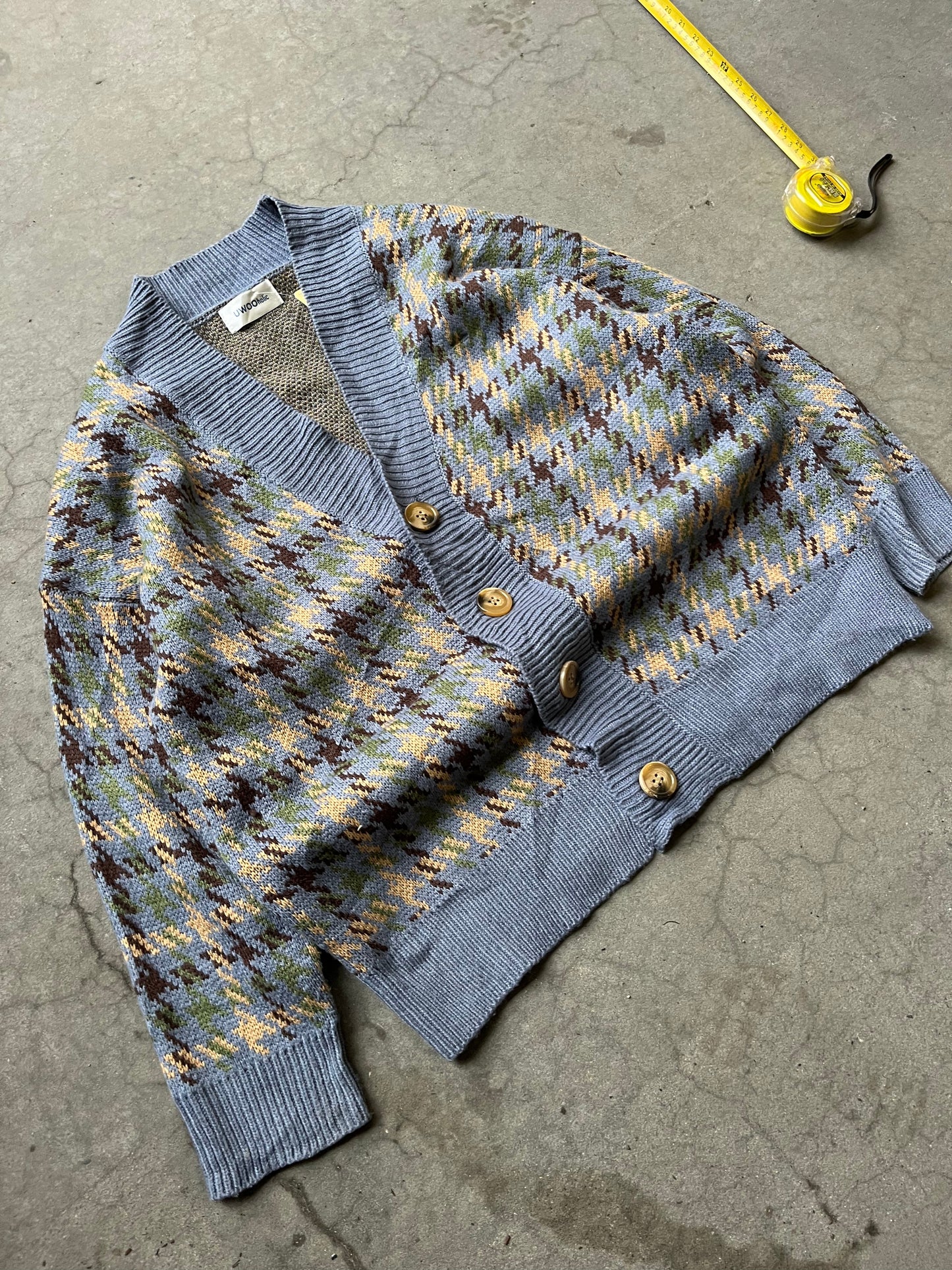 (M) Plaid Ribbed neck cardigan ~