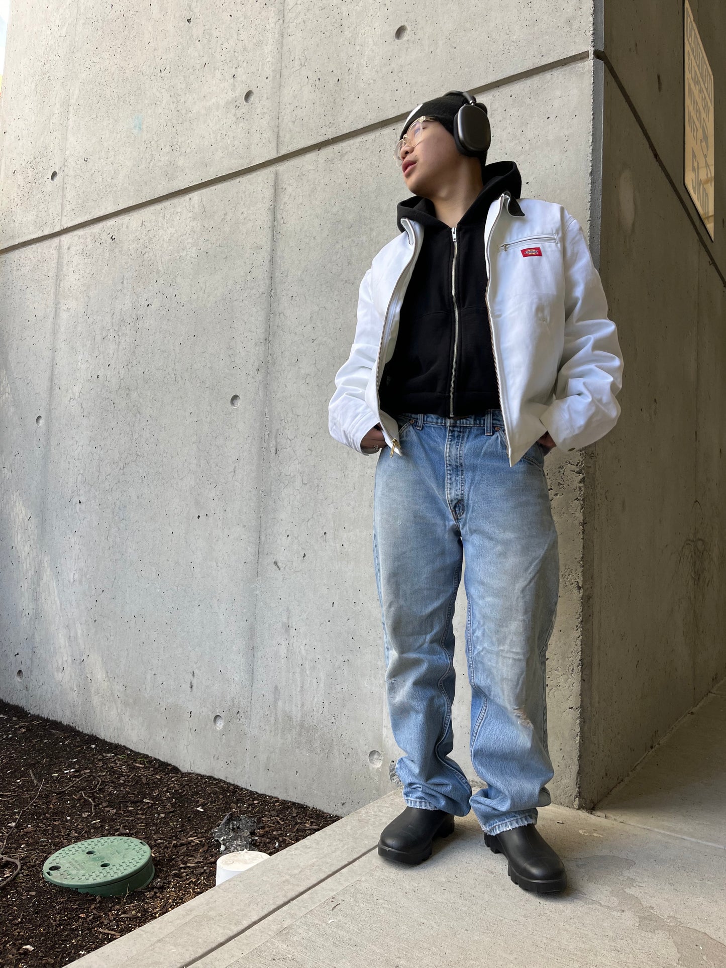 (33”) 90’s Levi Orange Tabs