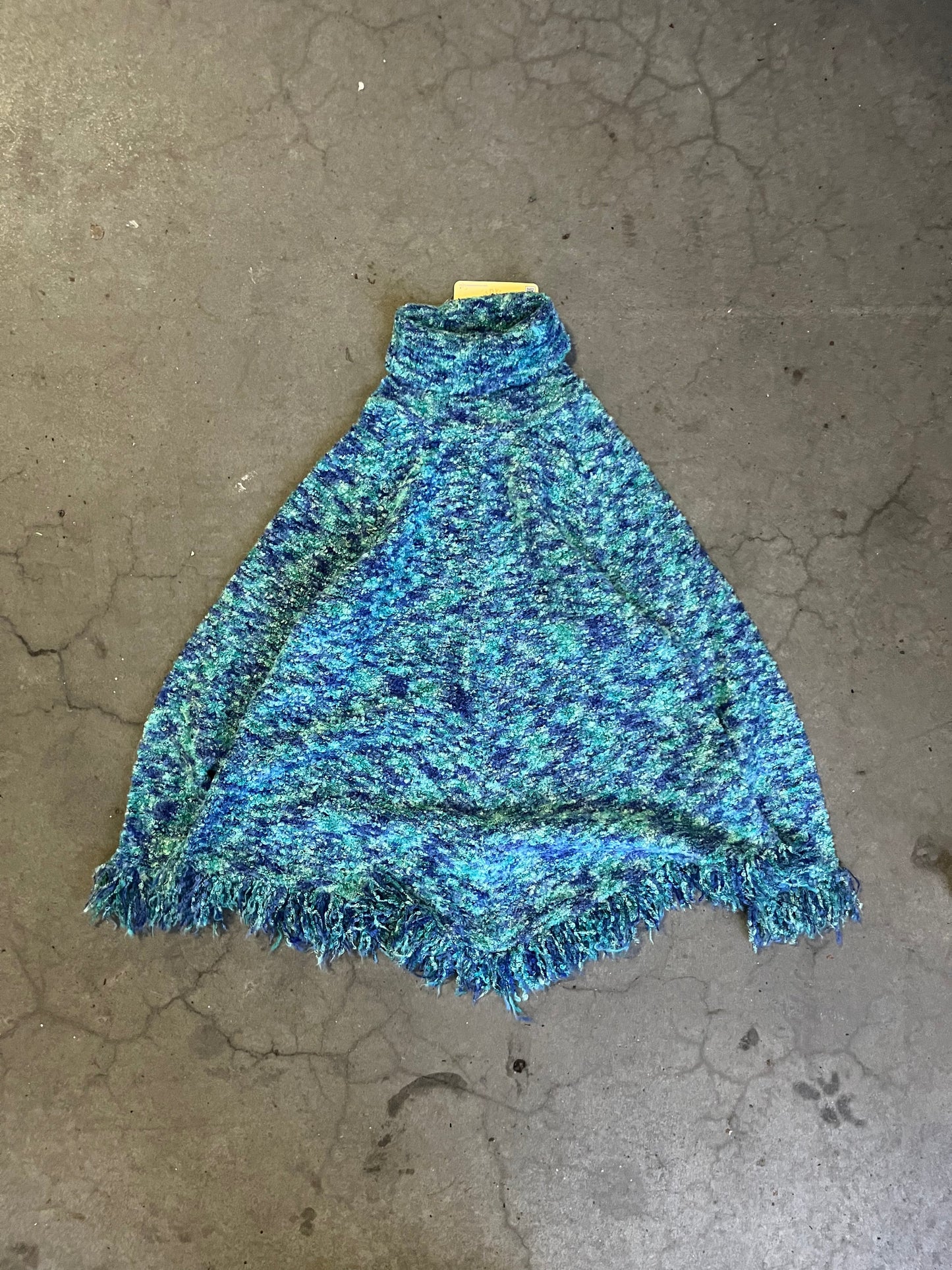 ~ (S) Vintage Knitted Acrylic Turtleneck