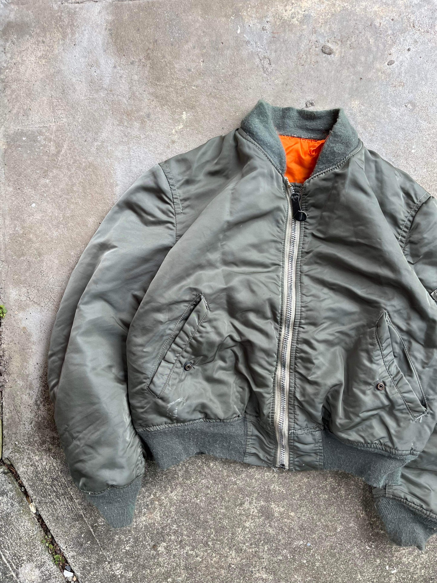 (s/m) 80s Military Bomber