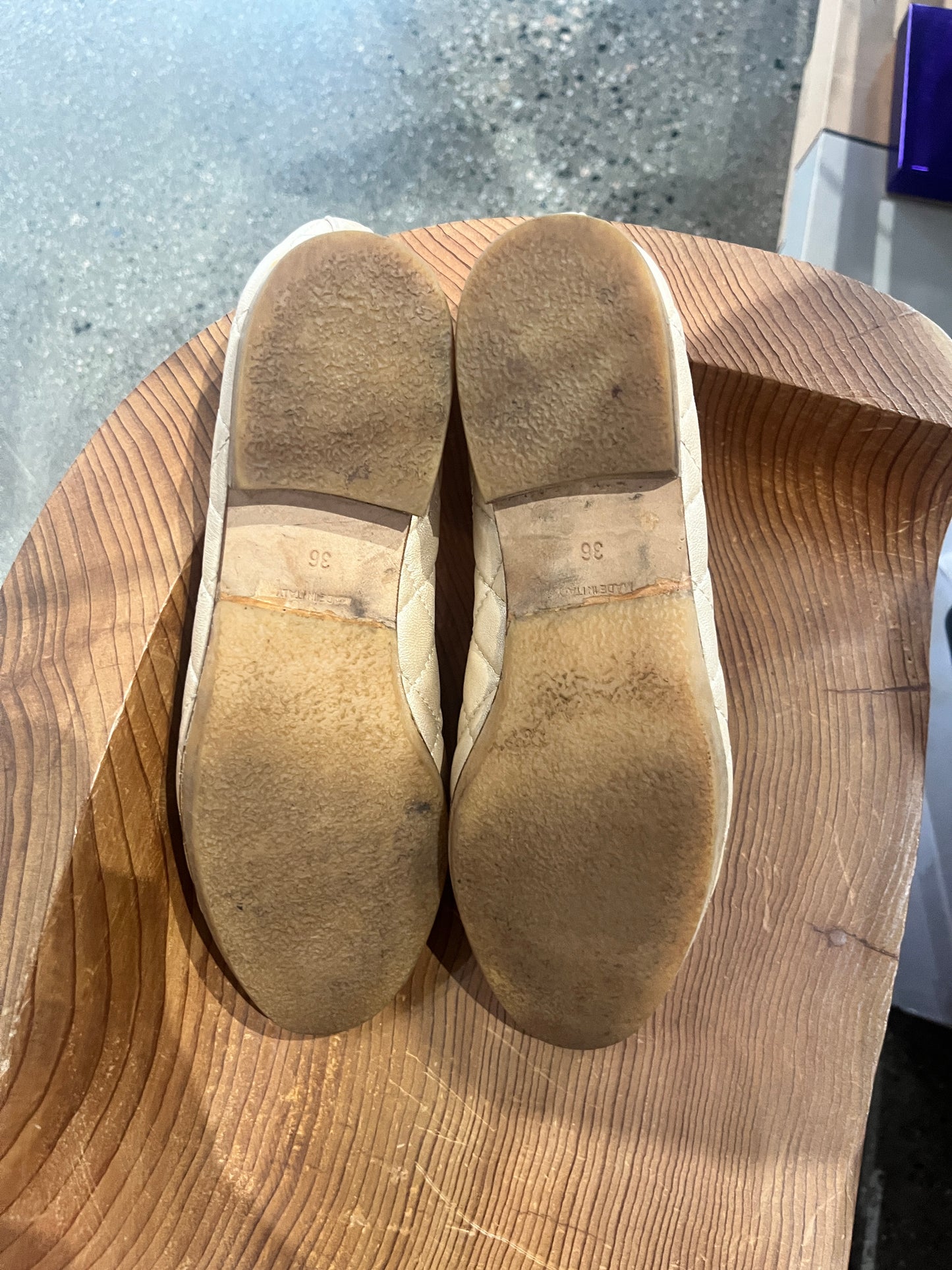 (6 US) Chanel Ballet Flats - Cream