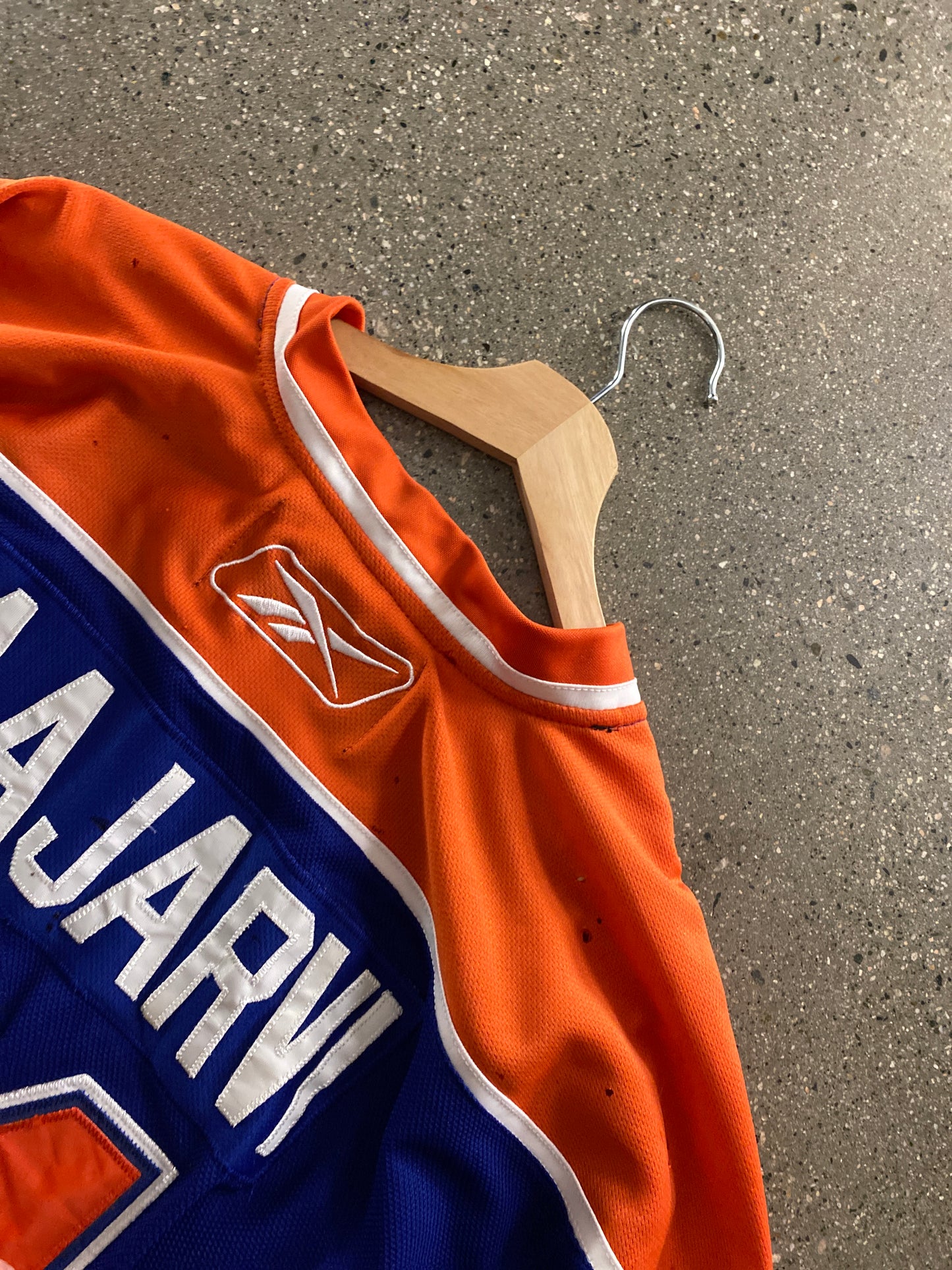 (L/XL)Edmonton Oilers Paajarvi Jersey ( AS IS )
