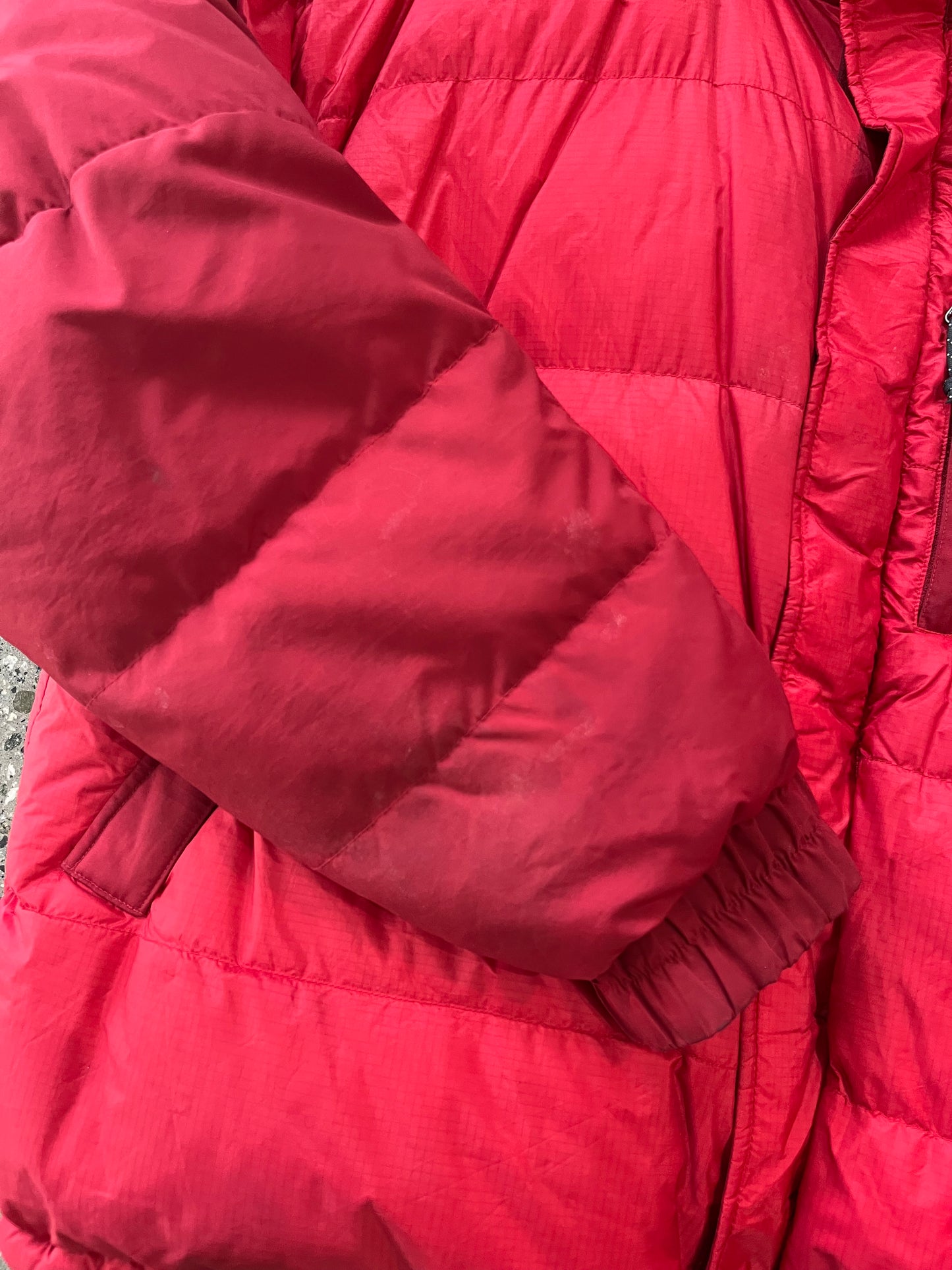 (XL) Mountain Hardwear Down Puffer