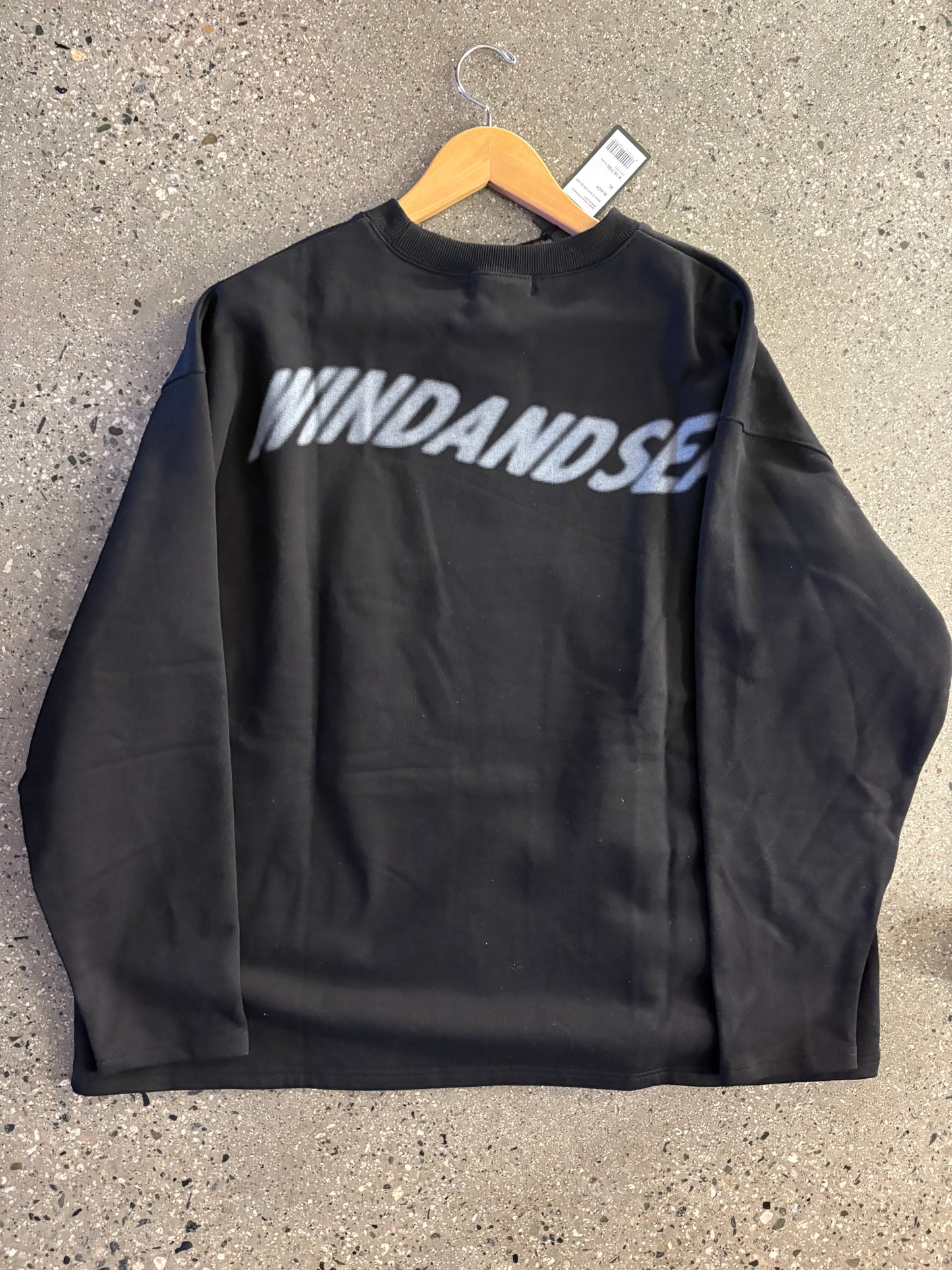 (L/XL) Wind and Sea Crewneck