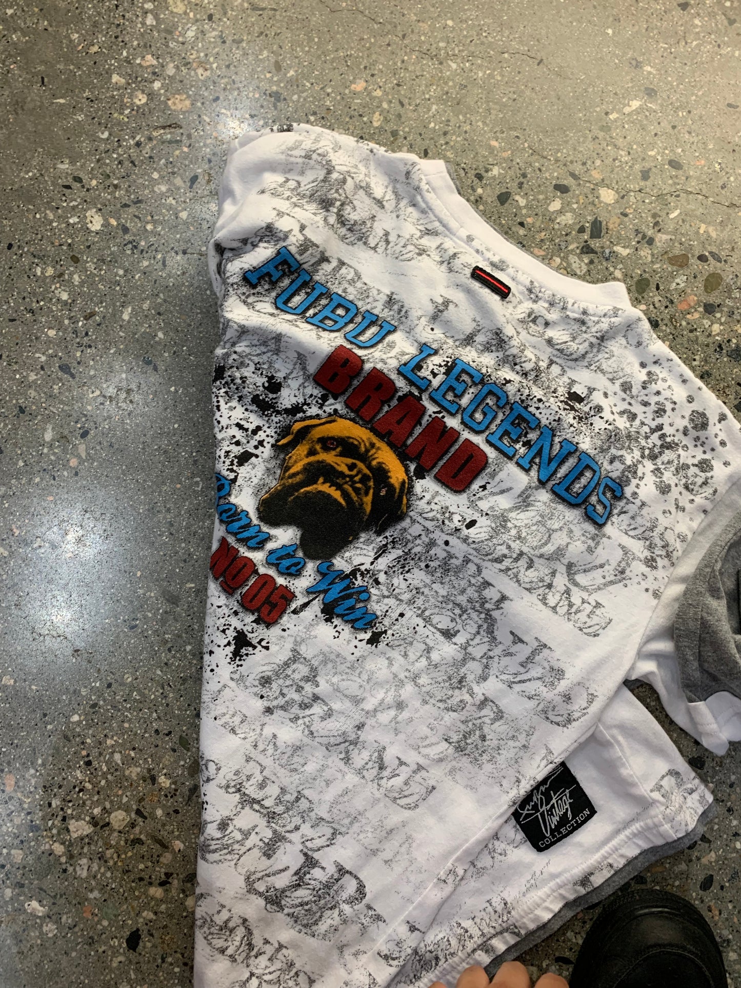 (XS/S) FUBU Legend AOP LS