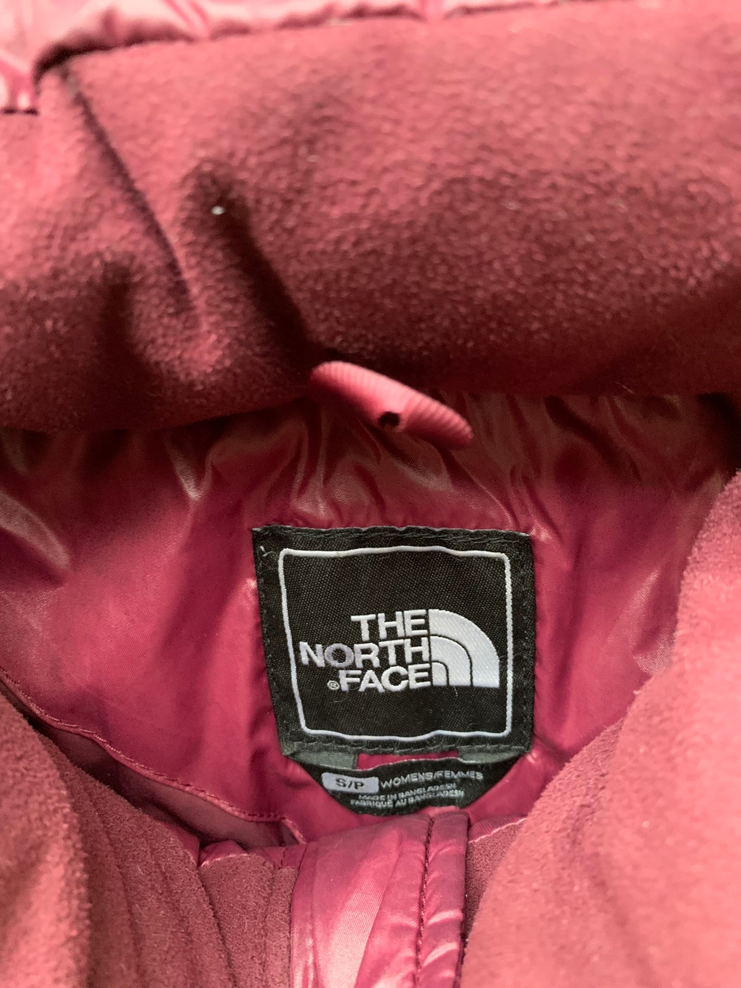 (S) The North Face 600 Wine Puffer