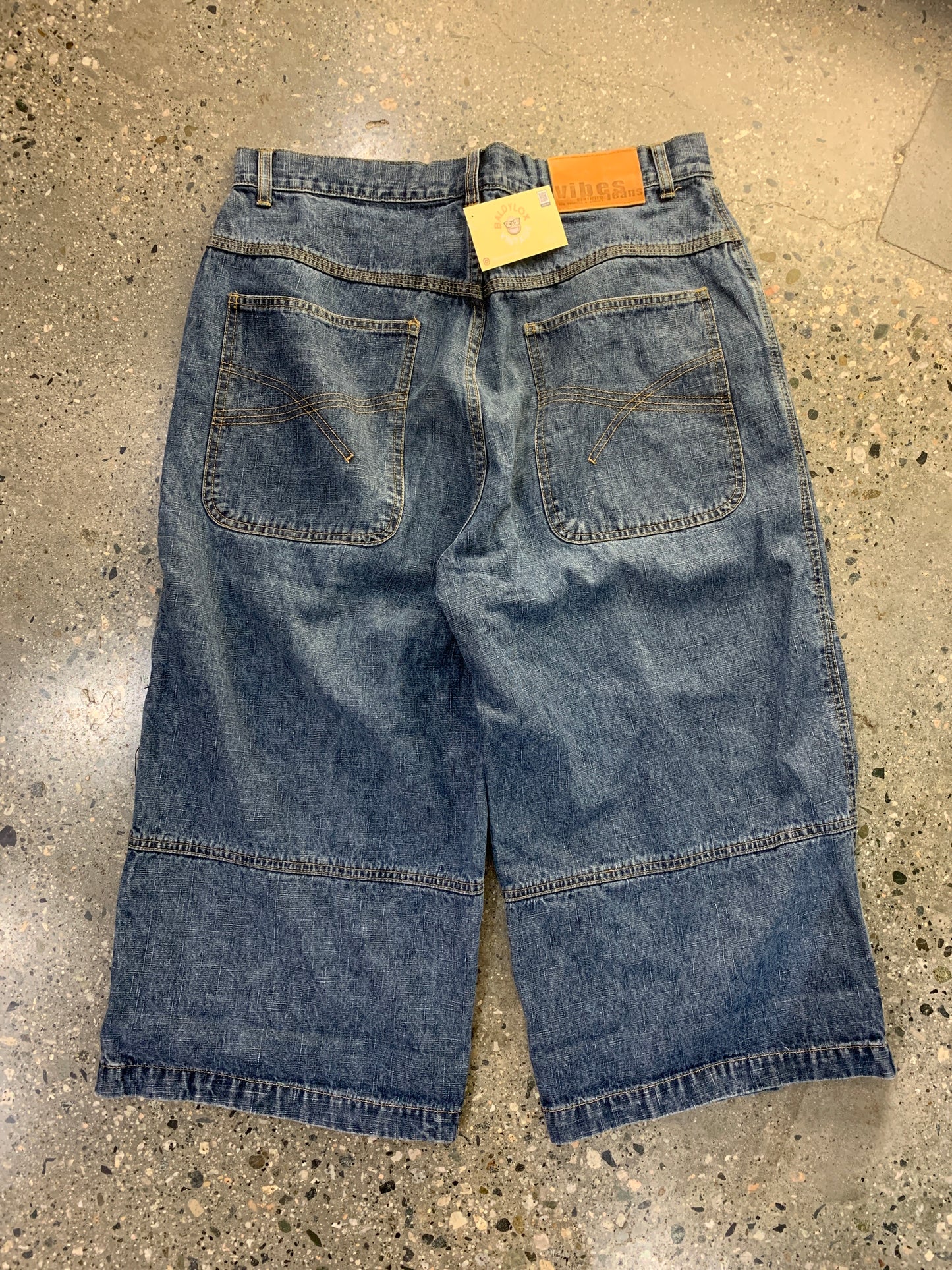 sh25 - 34w Crazy Baggy Jorts