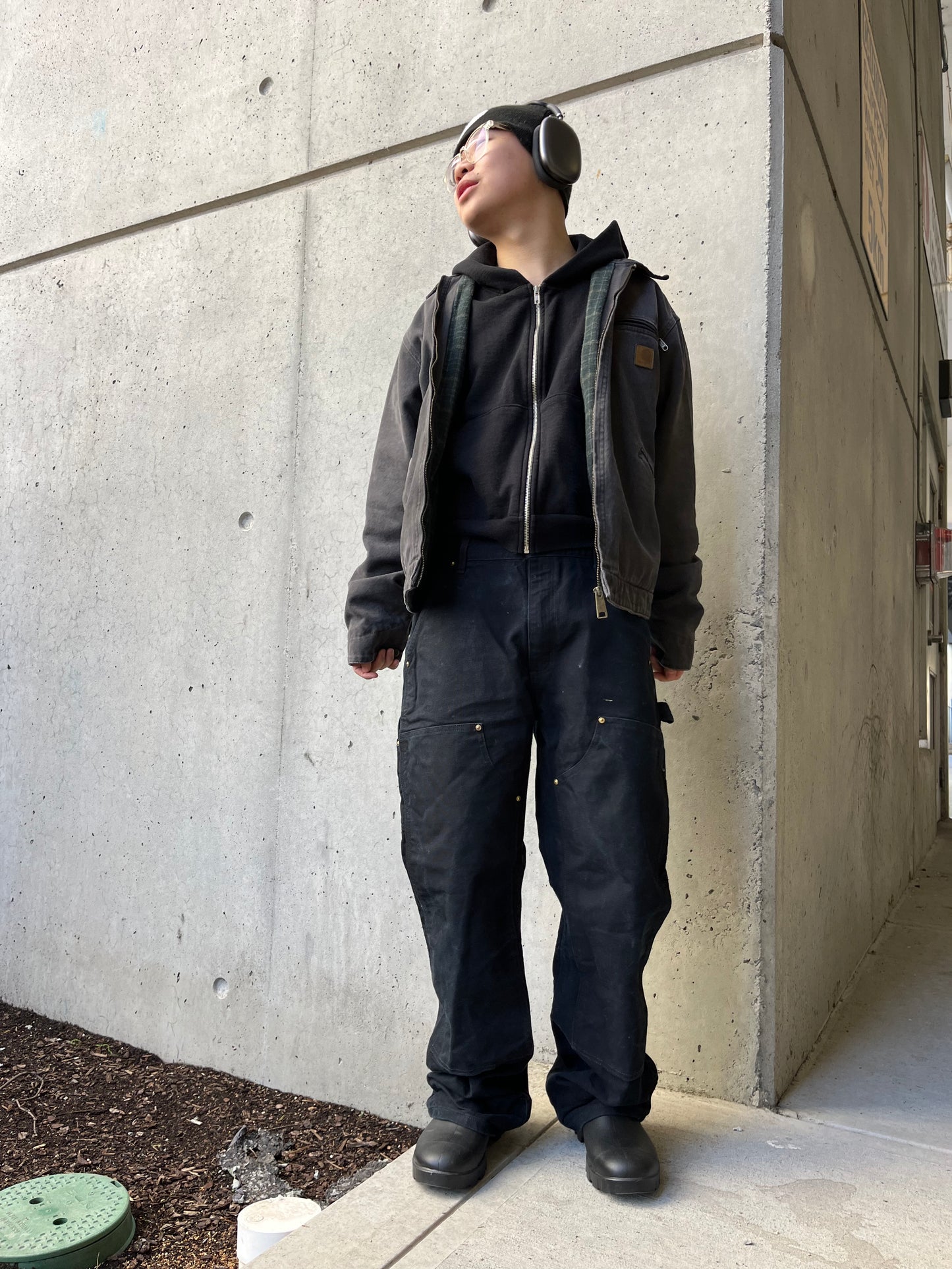 (34”) Carhartt Black Carpenters