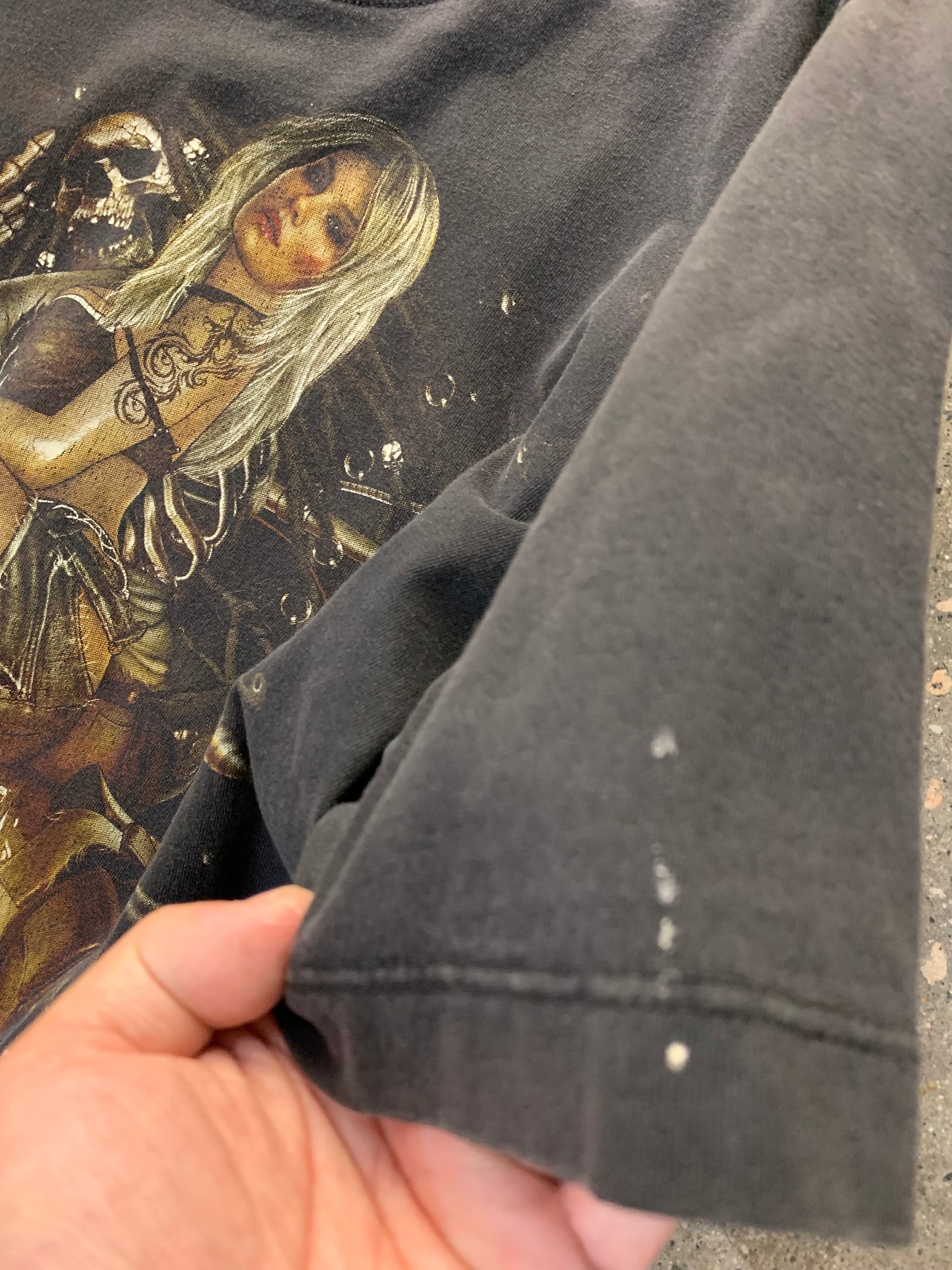 (L) 2000s Doubelsided Shorty Tee