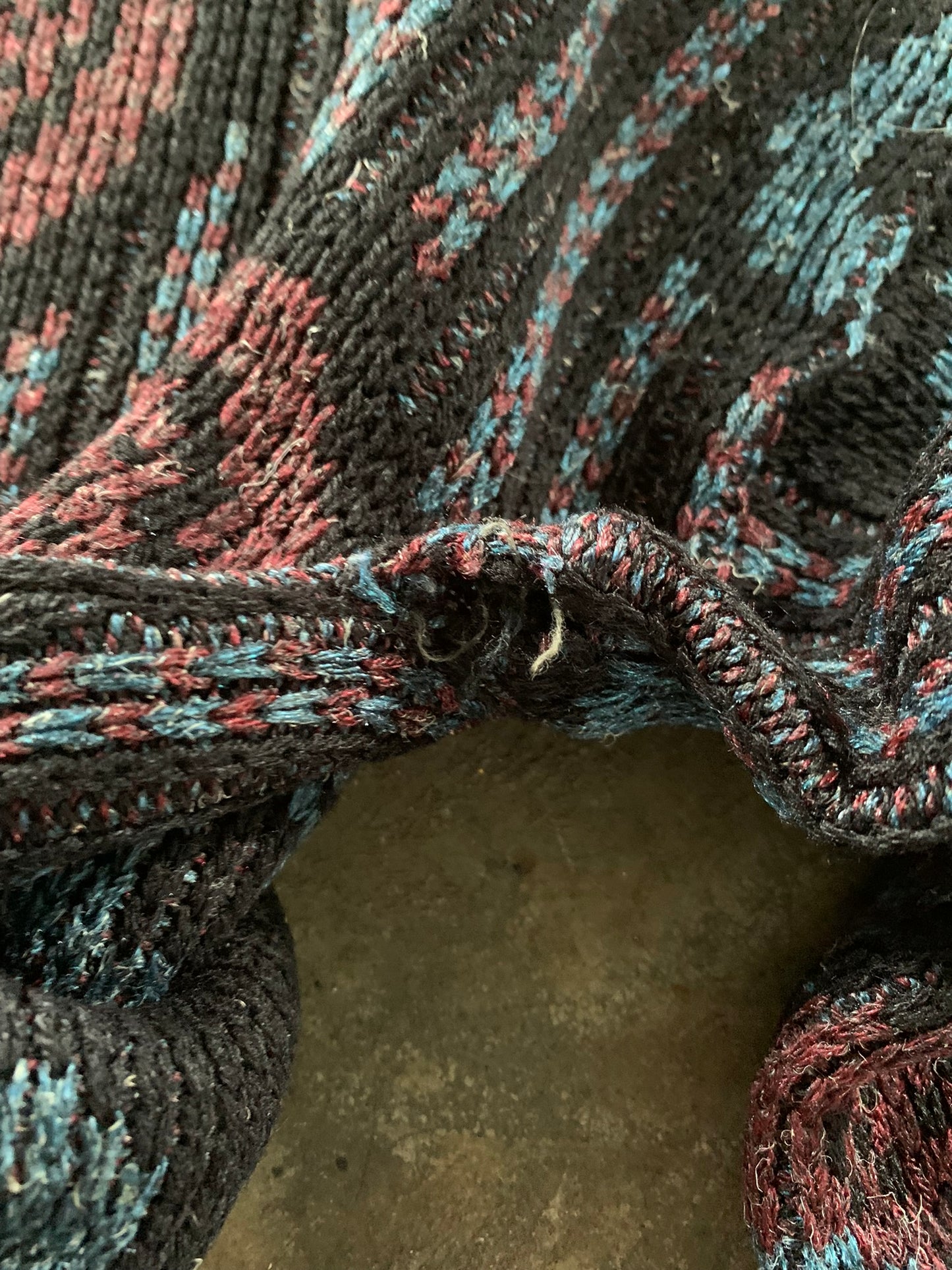 (S) Vintage Abstract Knit