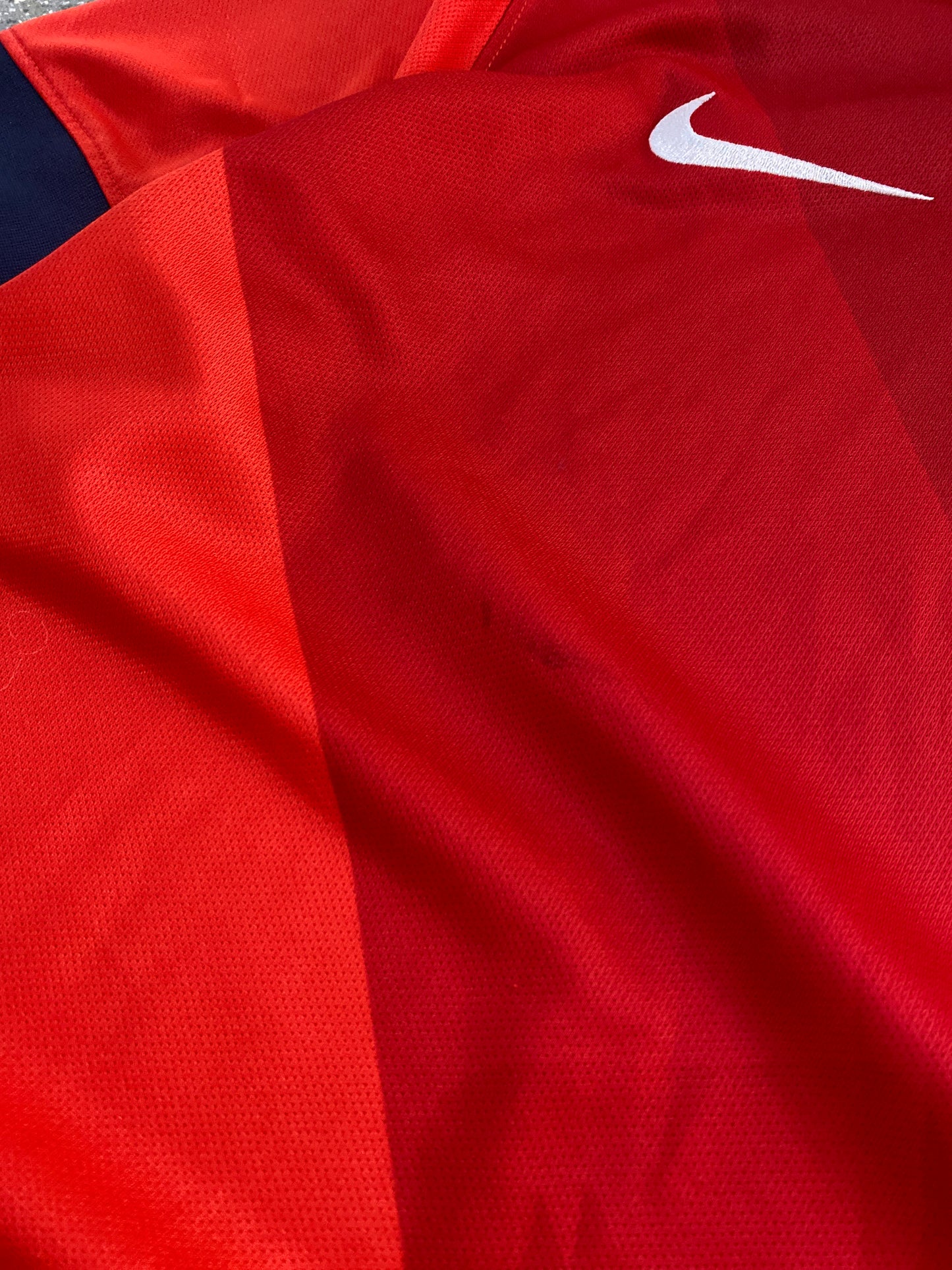 (s) Bf34 - Nike 14/15 Singapore kit