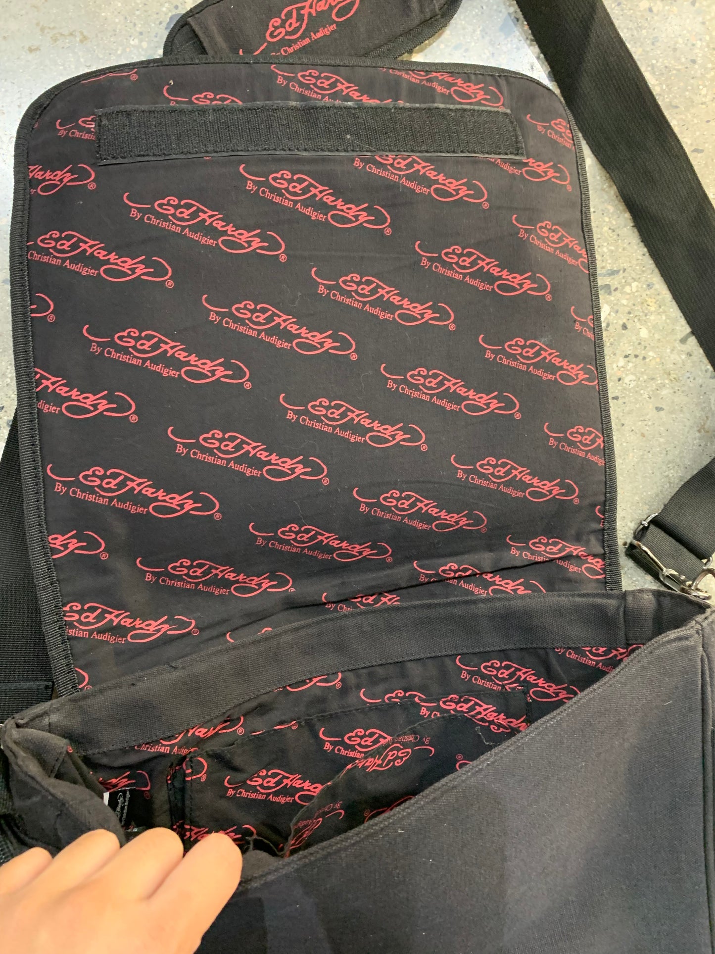 (OS) Ed Hardy Side Bag