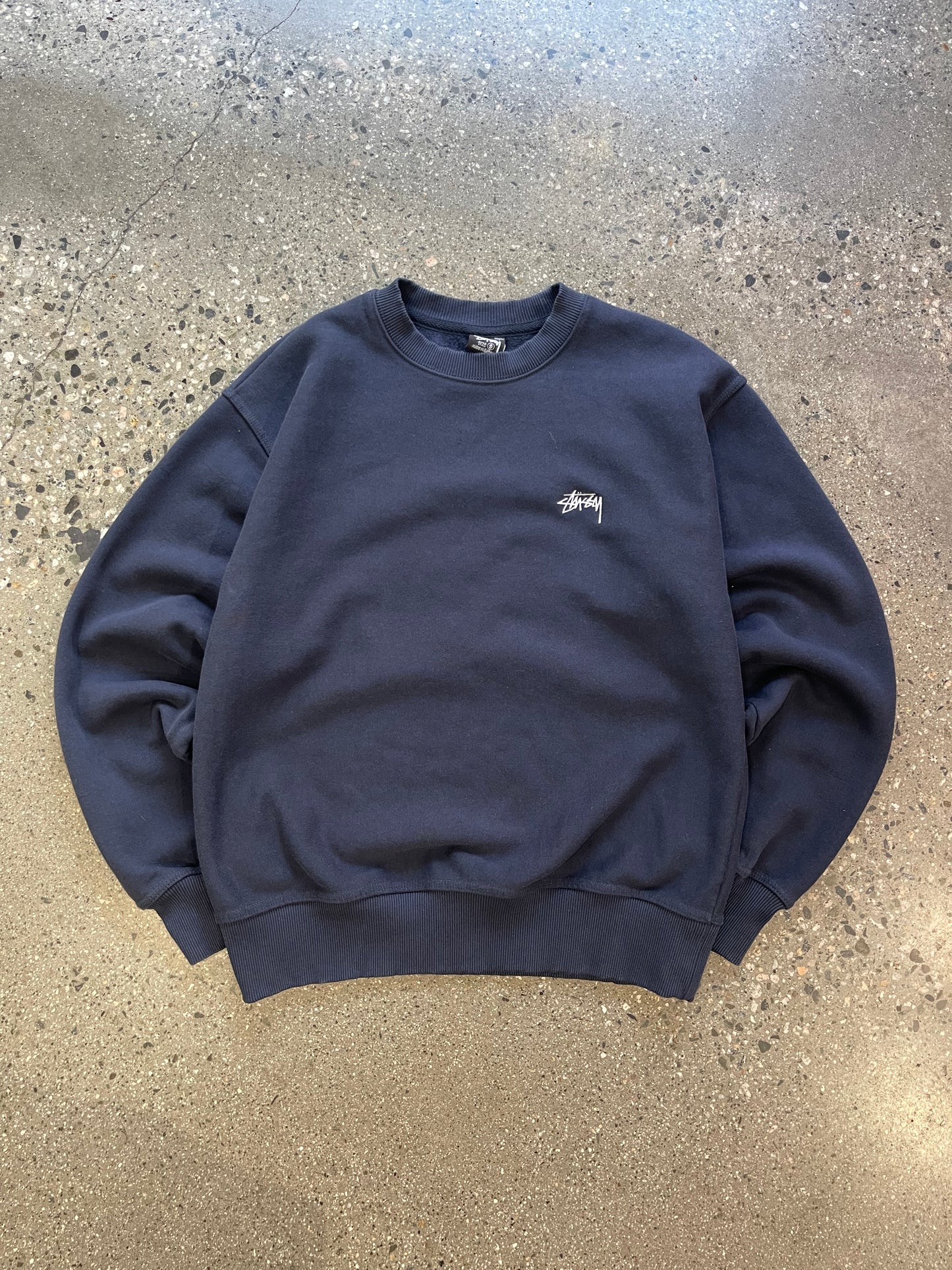 (S) Stussy Navy small Script Crewneck