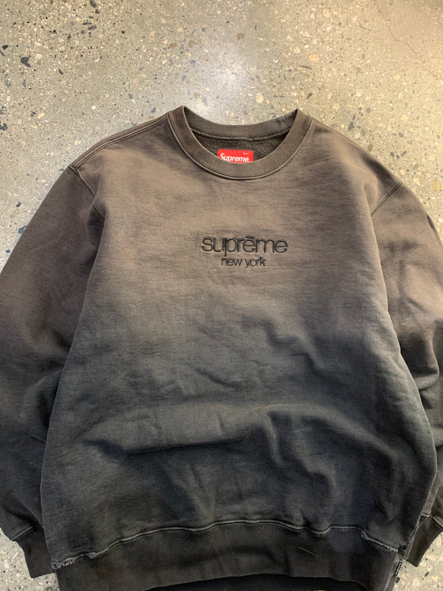 (S/M) Supreme NY Sunfaded Crewneck