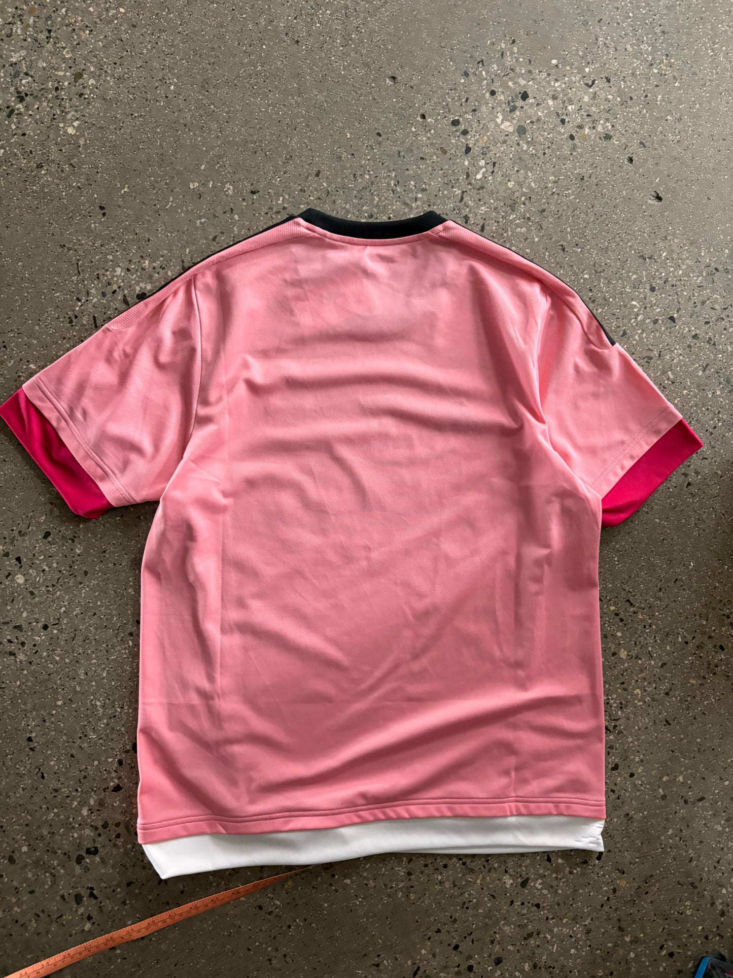 (L) Pink Juventus Kit