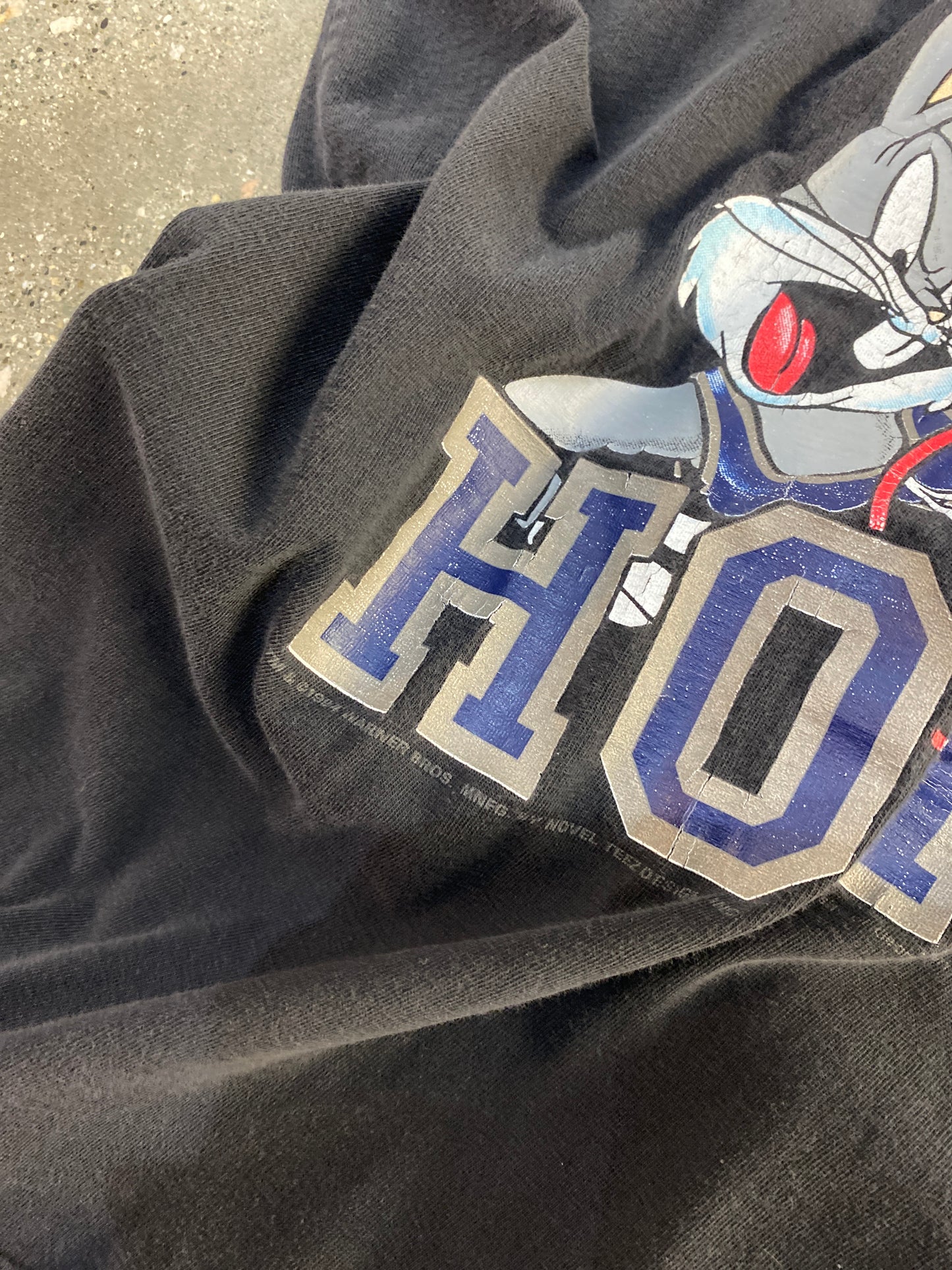 (XL) 94’ Georgetown Hoyas Looney Tunes