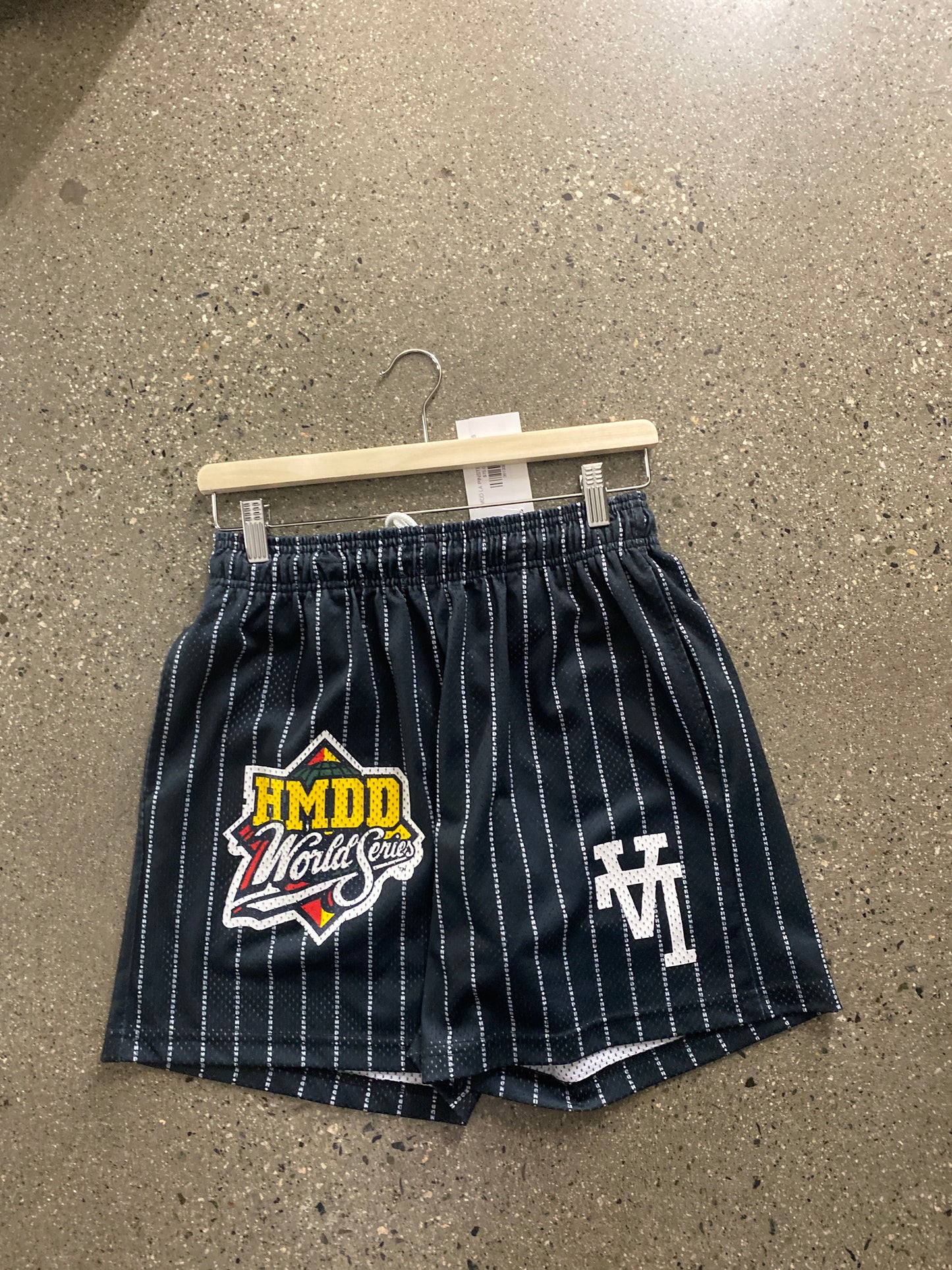 (M) HMDD LA PINSTRIPE SHORTS