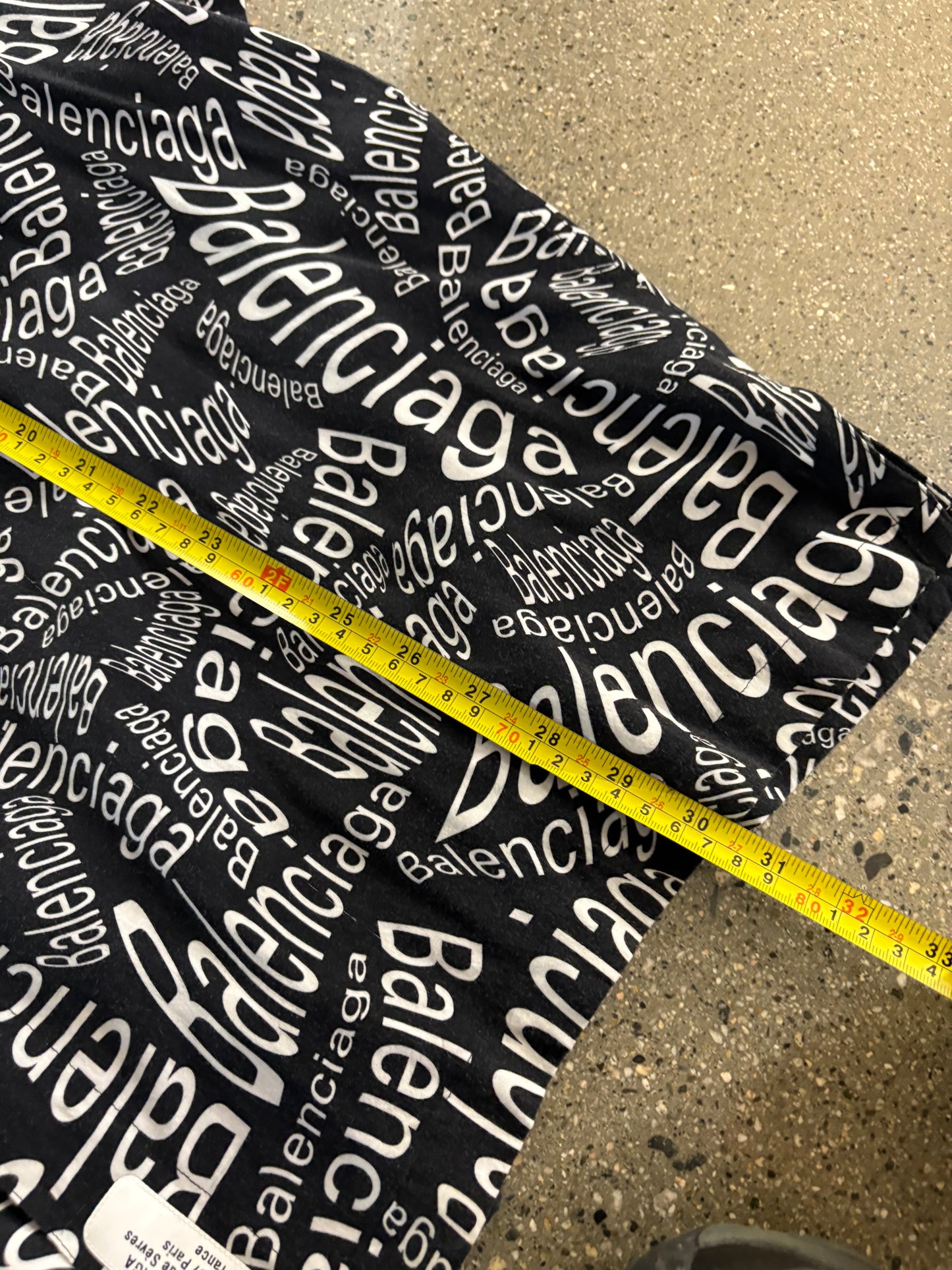(XL) Balenciaga Button up
