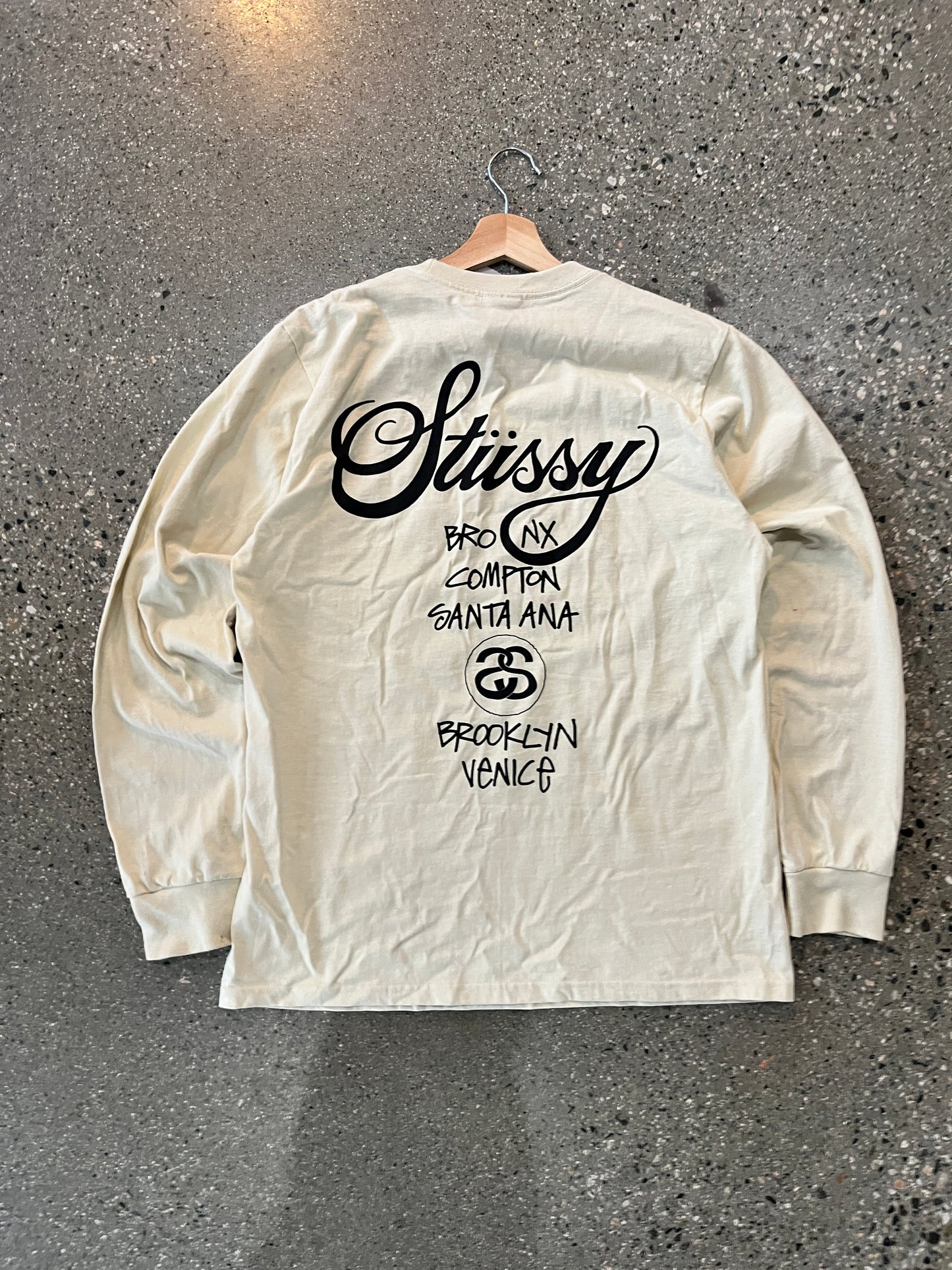 (m) Stussy Cream World Tour LS